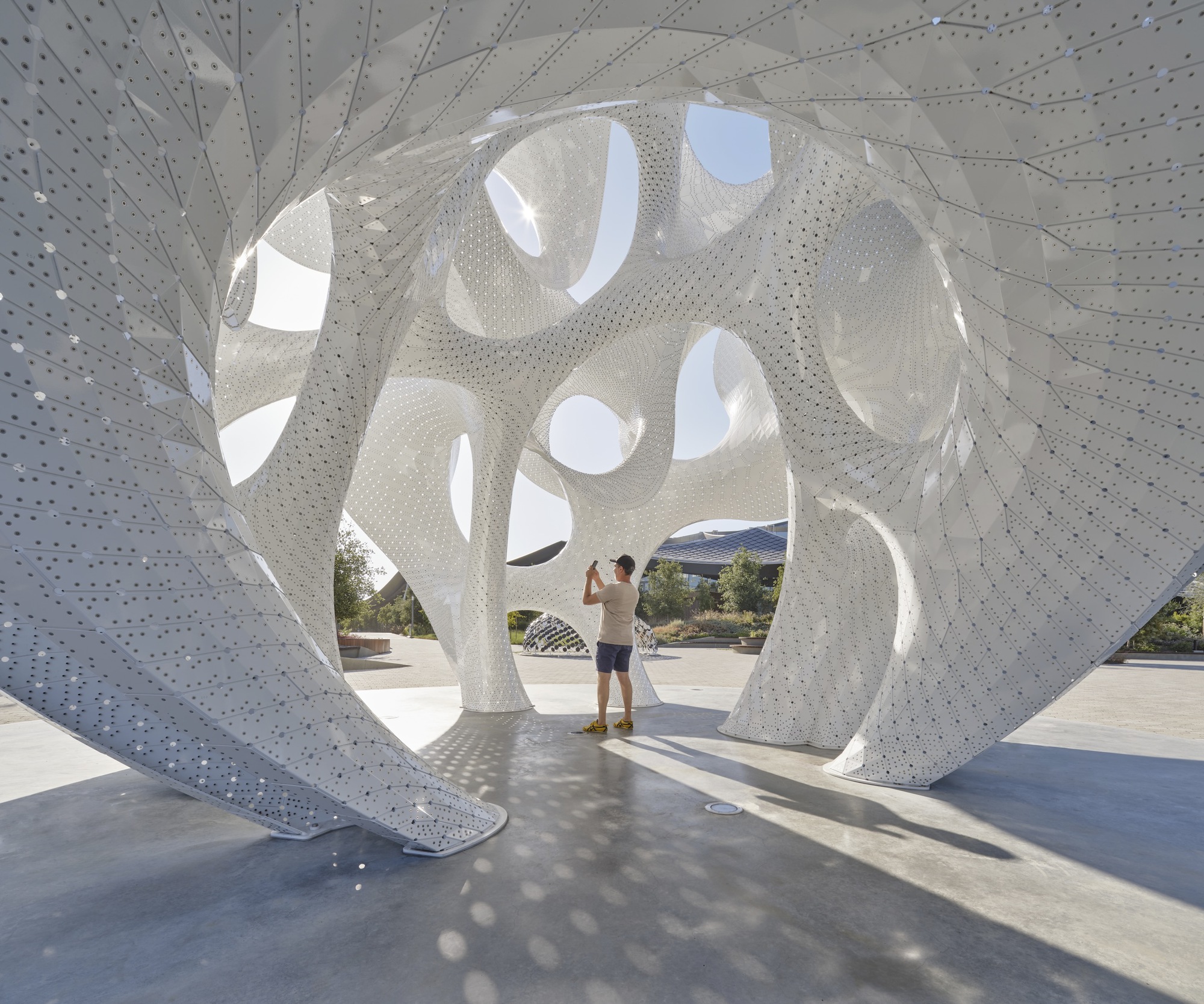 MARC FORNES  THEVERYMANY Google The Orb 裝置藝術