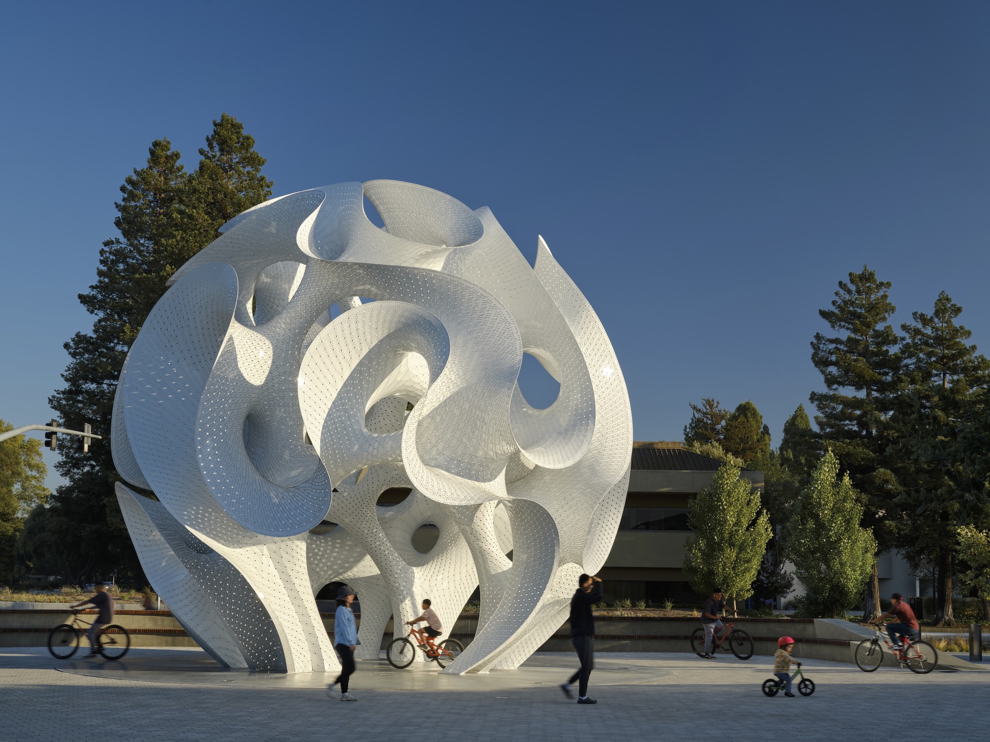 MARC FORNES  THEVERYMANY Google The Orb 裝置藝術