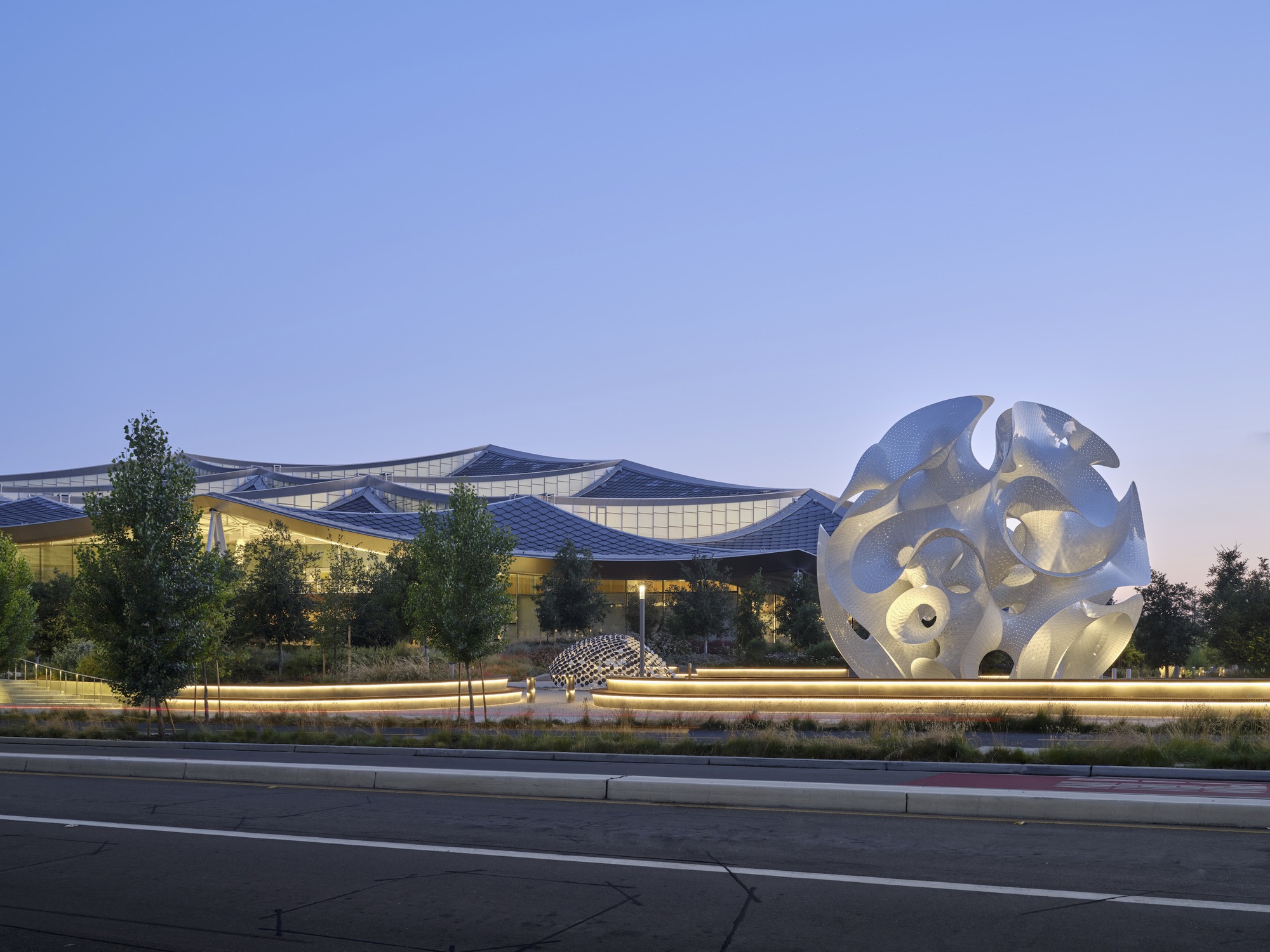 MARC FORNES  THEVERYMANY Google The Orb 裝置藝術