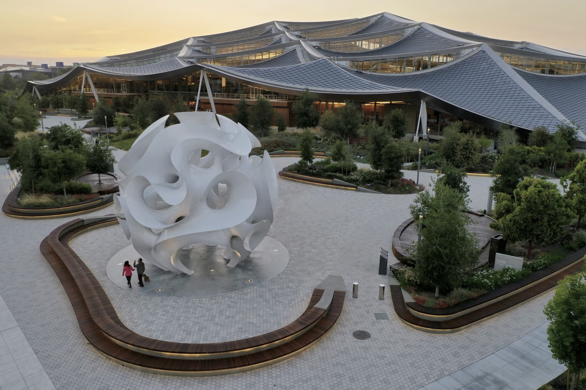 MARC FORNES  THEVERYMANY Google The Orb 裝置藝術