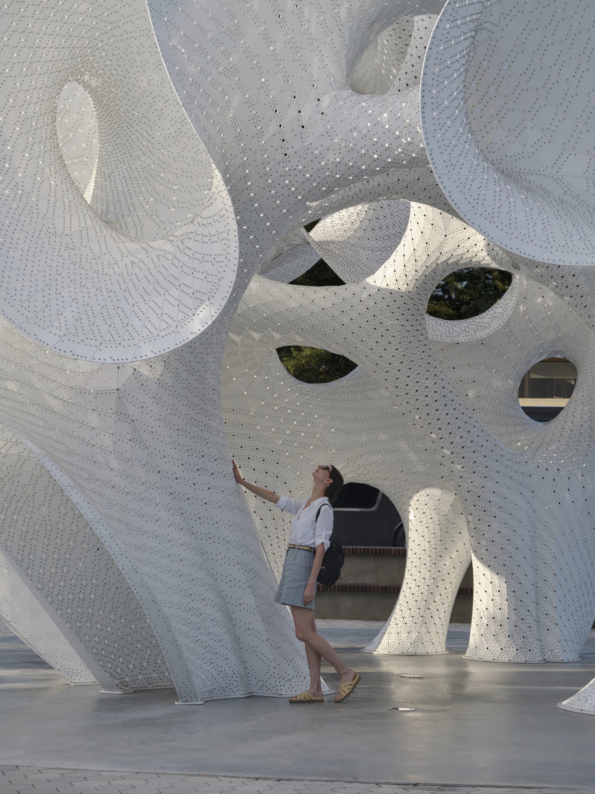 MARC FORNES THEVERYMANY Google The Orb 裝置藝術