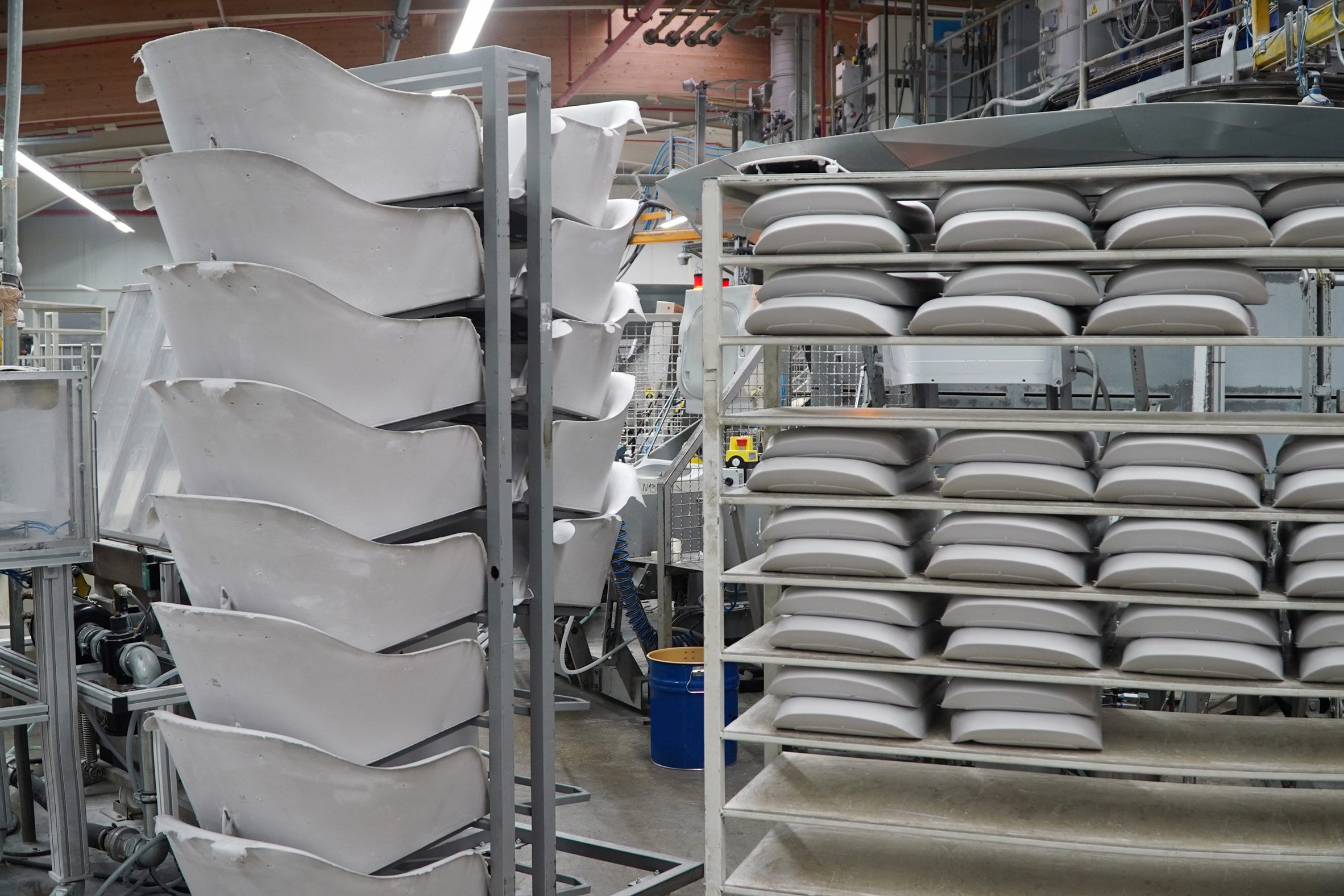 Vitra 攜手化工巨擘 BASF 推出 V-Foam，全球首創可經濟回收聚氨酯泡棉問世破解循環難題