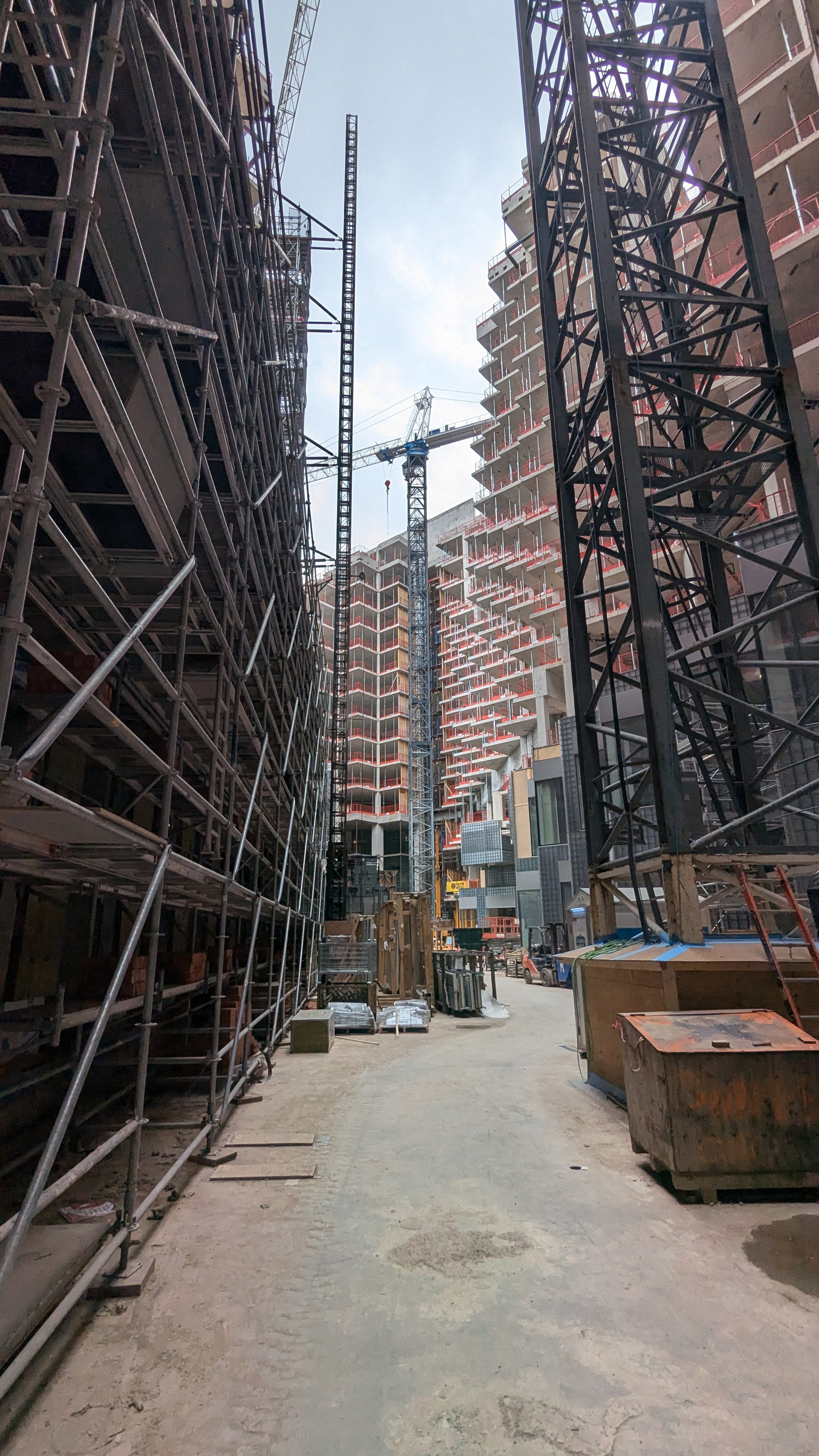 BIG（Bjarke Ingels Group）階梯式像素化國王多倫多公寓（King Toronto Residences）