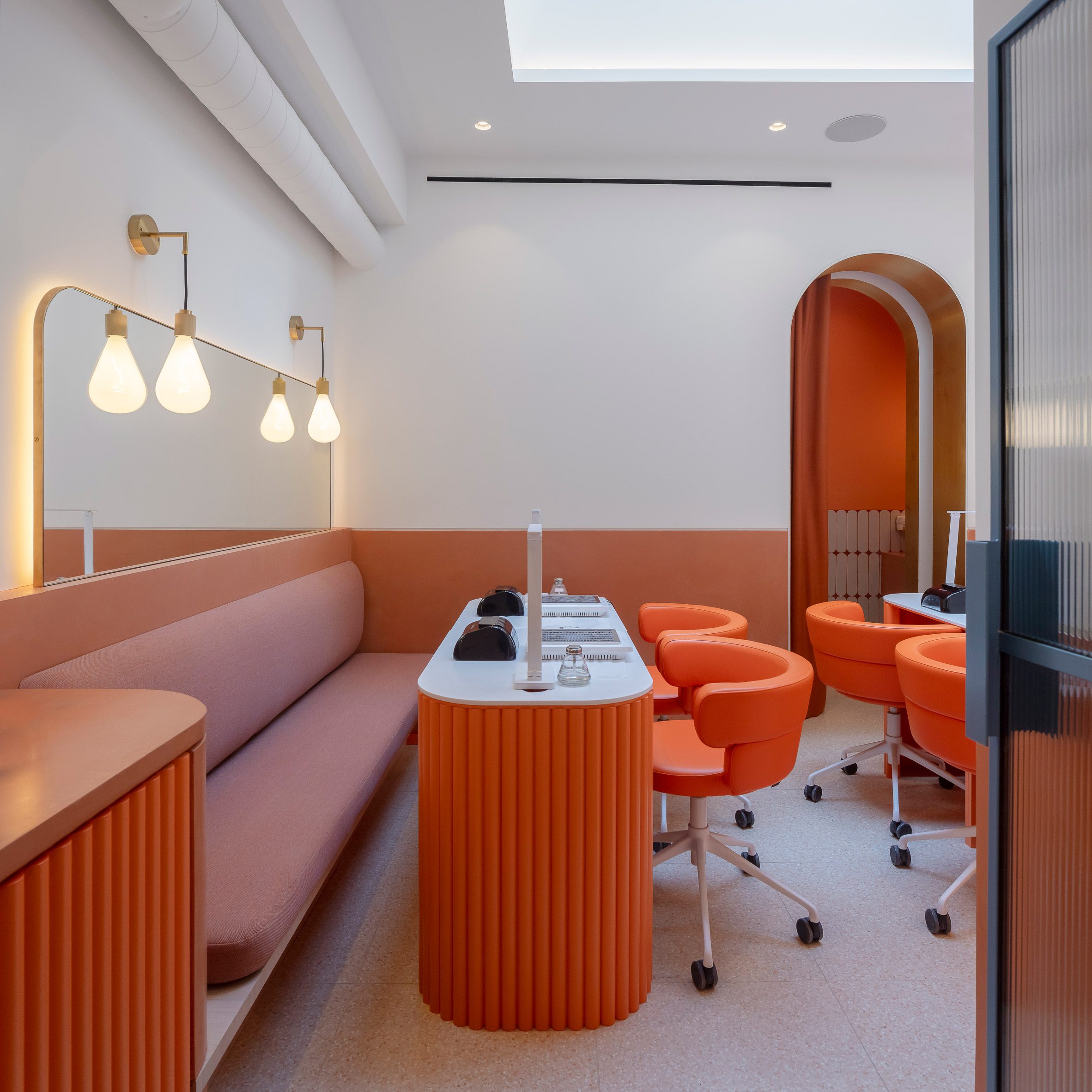 英國倫敦室內設計 Goodge  複合店Cona Tigg Coll