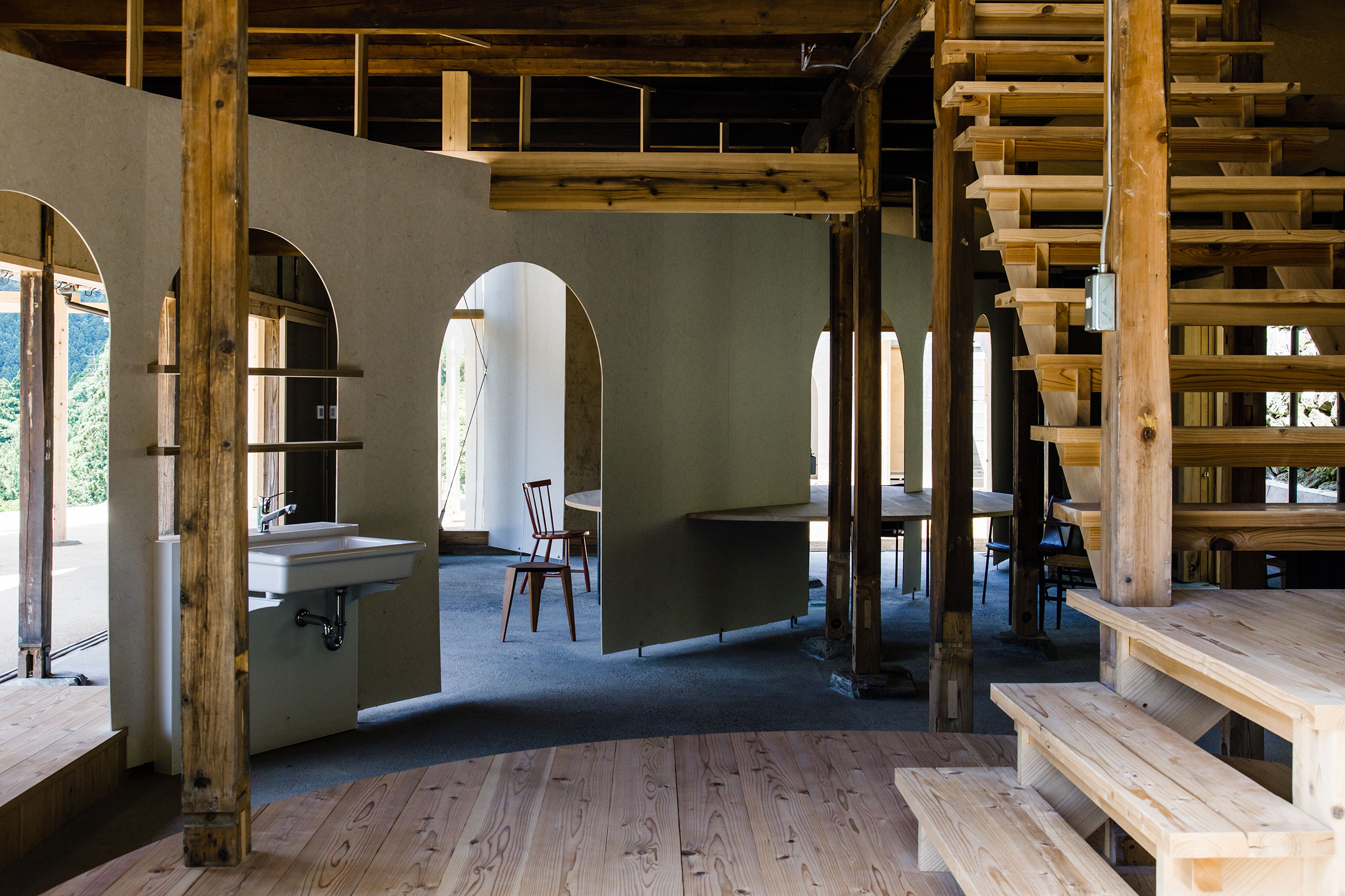 阿曽芙実建築設計事務所 徳島県名西郡神山町 ホマレノモリ（HOMARE NO MORI）