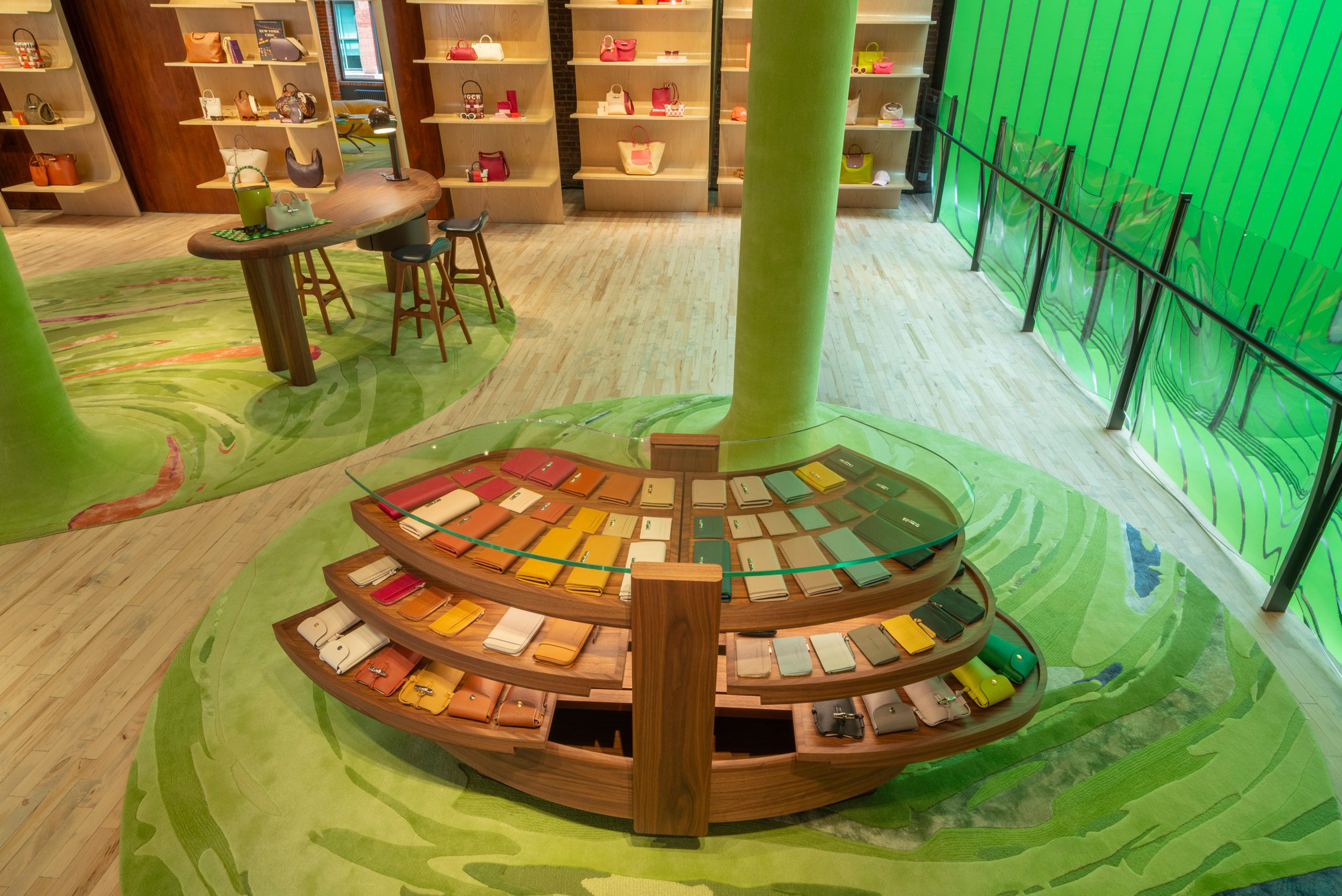 La Maison Unique Heatherwick Studio gives New York Longchamp store