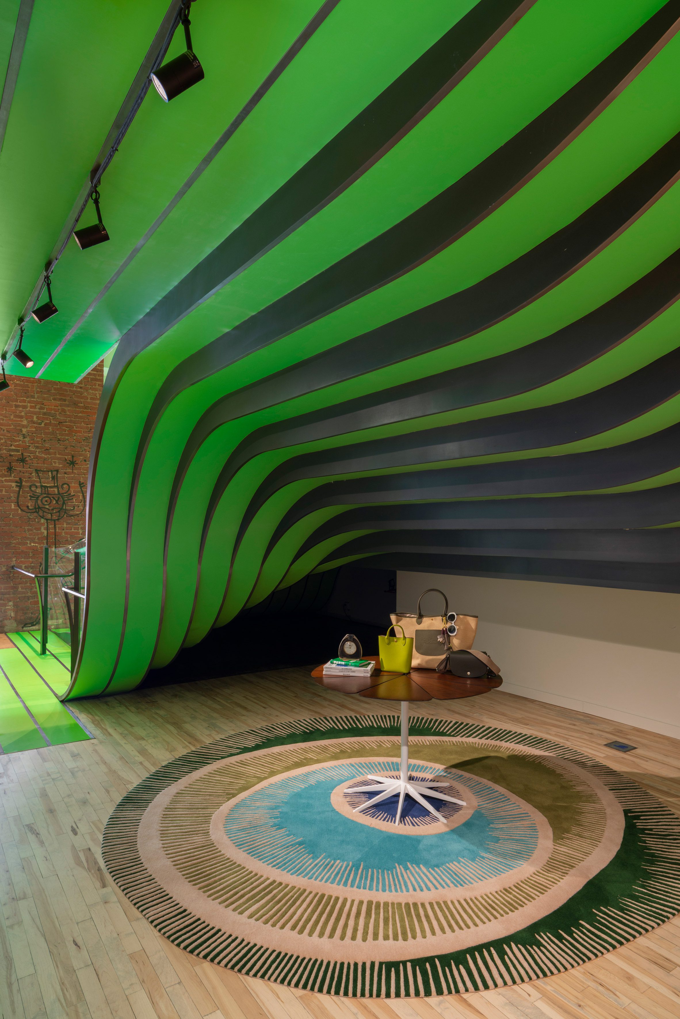 La Maison Unique Heatherwick Studio gives New York Longchamp store