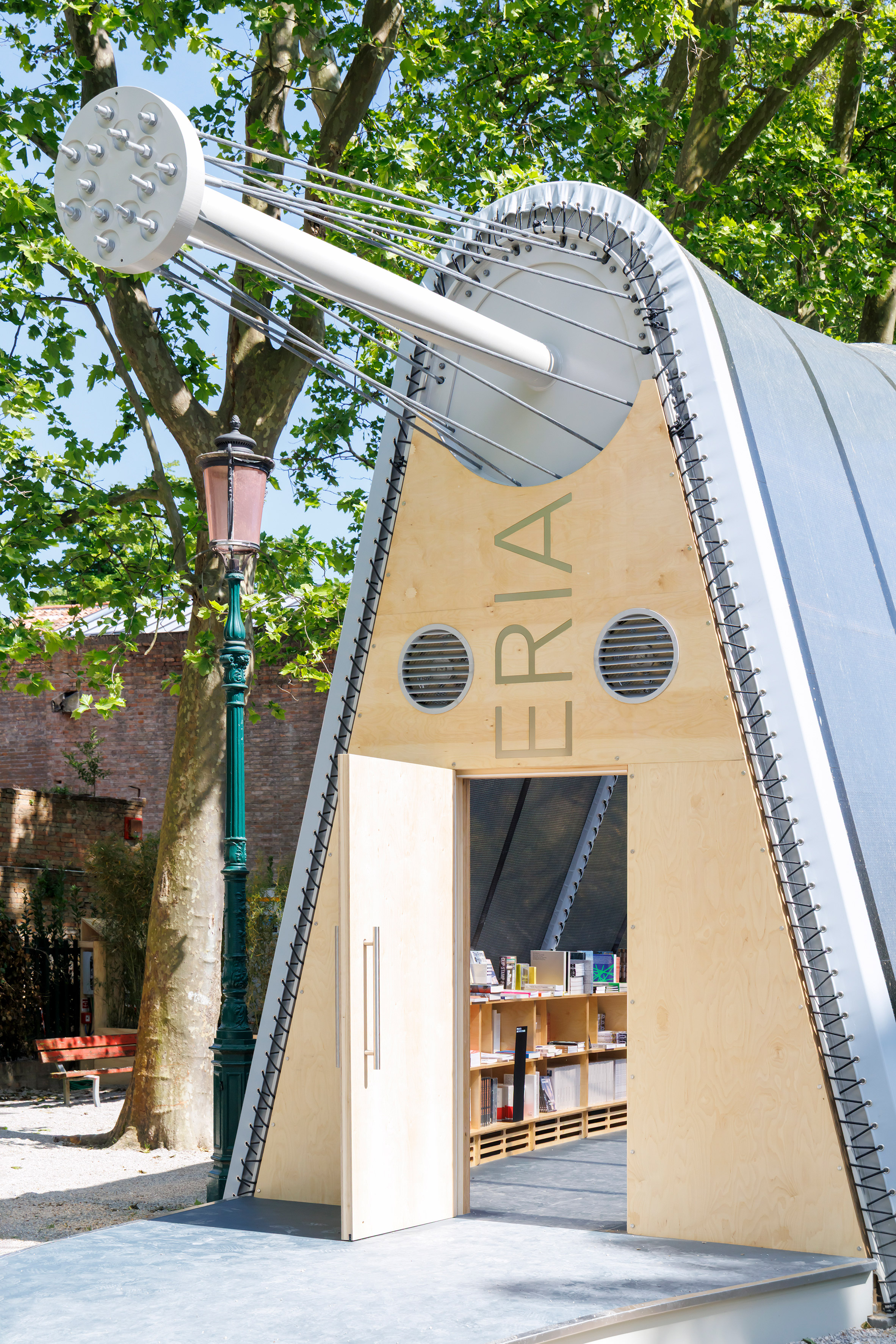 美國建築師事務所Diller Scofidio + Renfro(DS+R) 威尼斯建築雙年展 Venice Architecture Biennale 可拆卸圖書館「La Libreria」