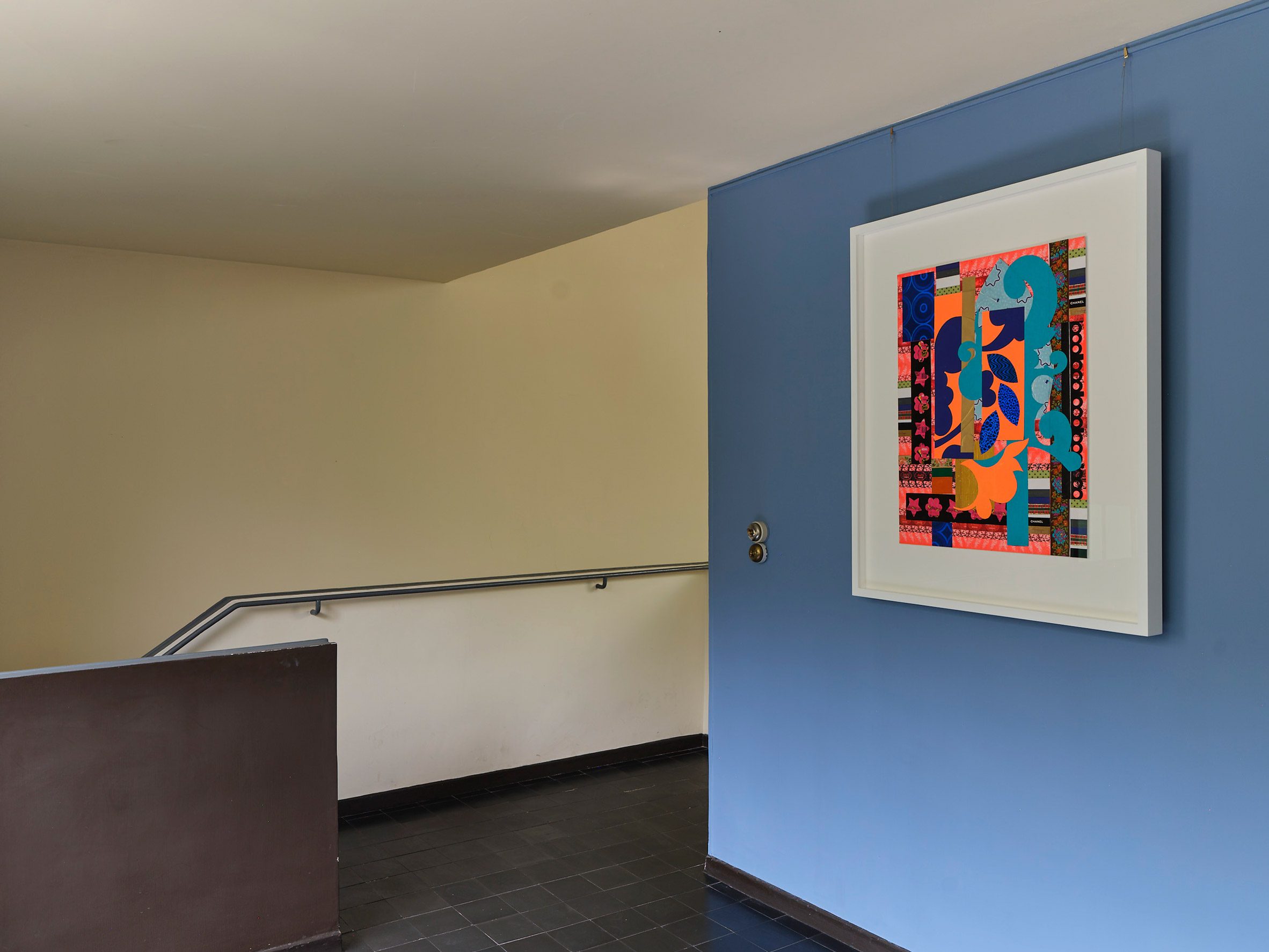 Beatriz Milhazes 為展覽創作了一幅以 Le Corbusier 為主題的拼貼畫作
