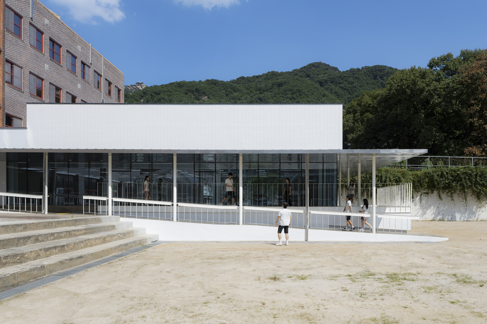 B GROUND ARCHITECTS 韓國首爾市蘆原區未來產業科學高等學校 (미래산업과학고등학교) 食堂增建工程