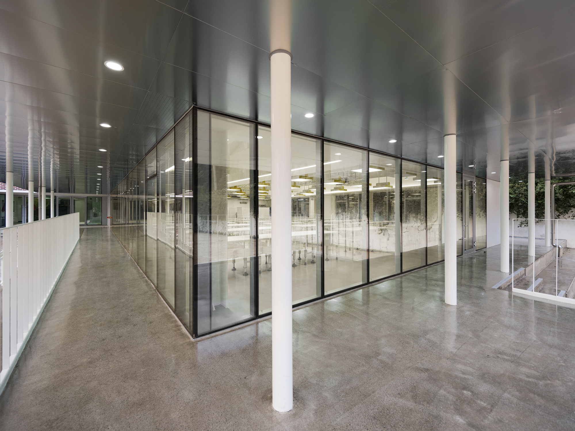 B GROUND ARCHITECTS 韓國首爾市蘆原區未來產業科學高等學校 (미래산업과학고등학교) 食堂增建工程