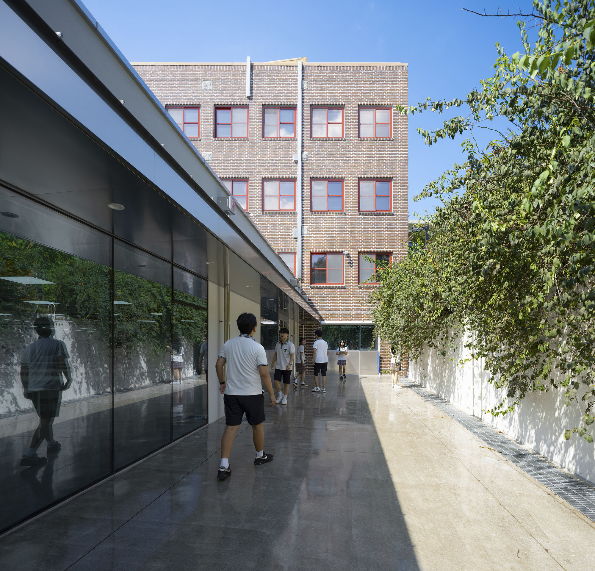 B GROUND ARCHITECTS 韓國首爾市蘆原區未來產業科學高等學校 (미래산업과학고등학교) 食堂增建工程