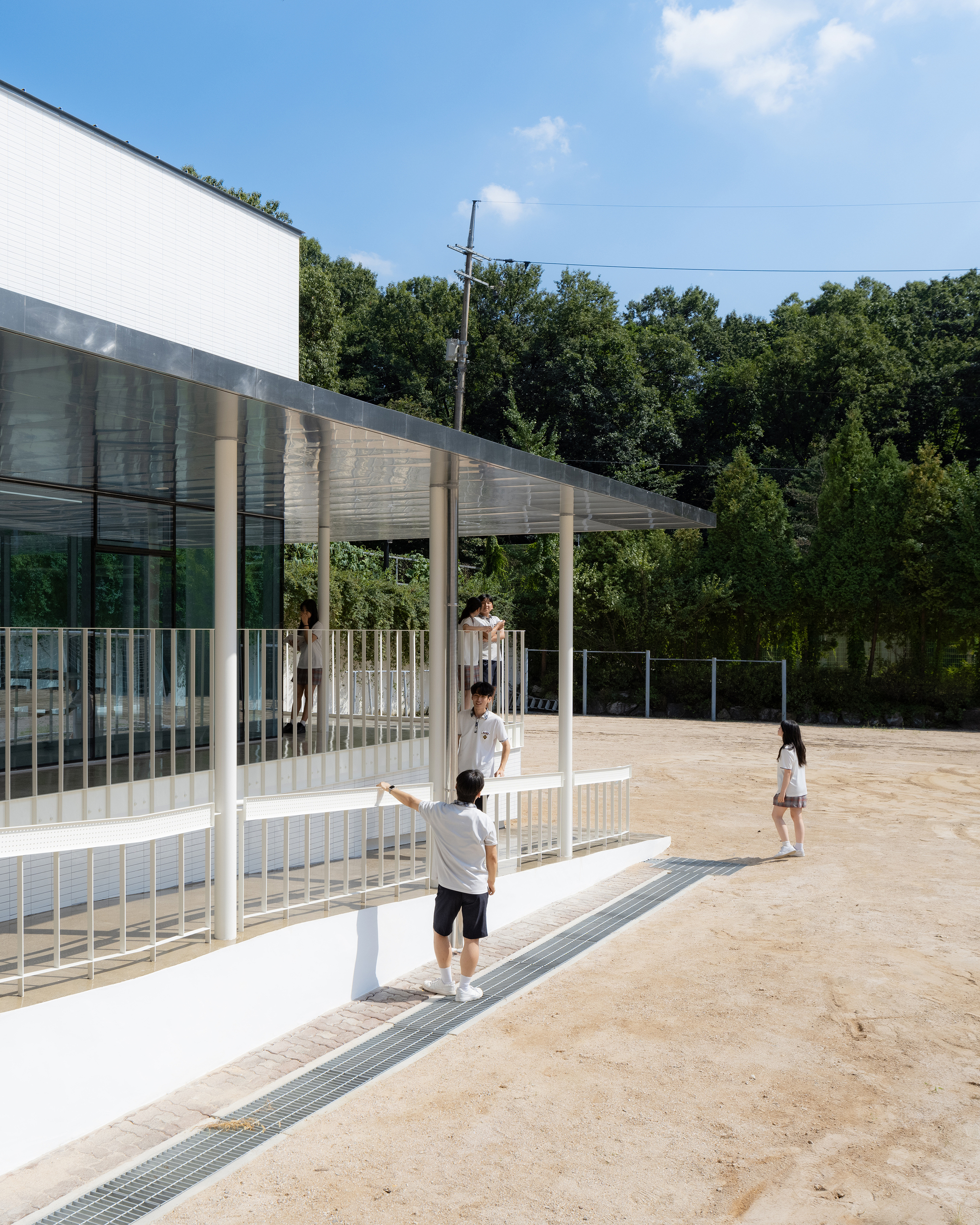 B GROUND ARCHITECTS 韓國首爾市蘆原區未來產業科學高等學校 (미래산업과학고등학교) 食堂增建工程