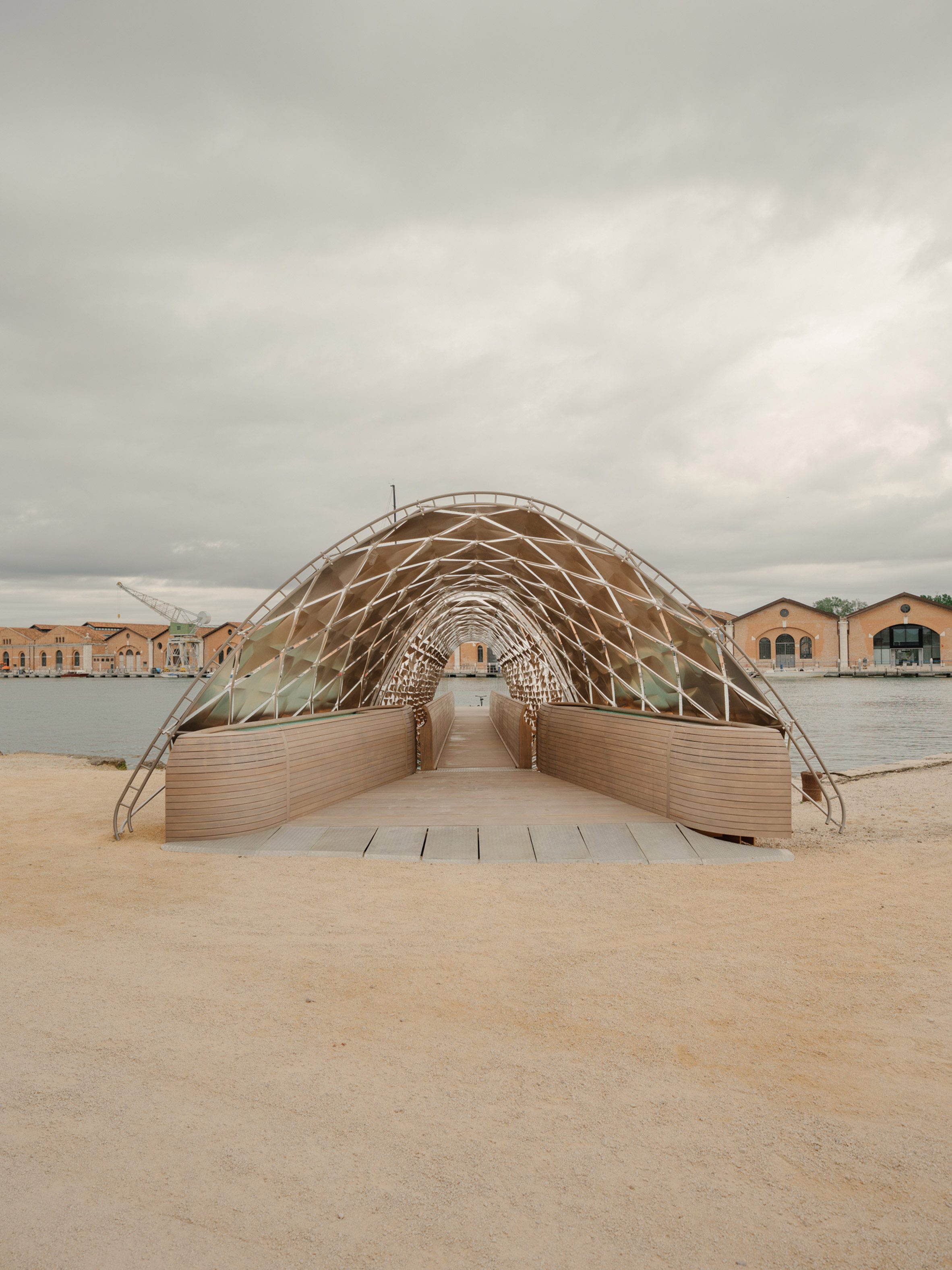 保時捷 Porsche 威尼斯建築雙年展 Venice Architecture Biennale Norman Foster Gateway to Venice's Waterway 