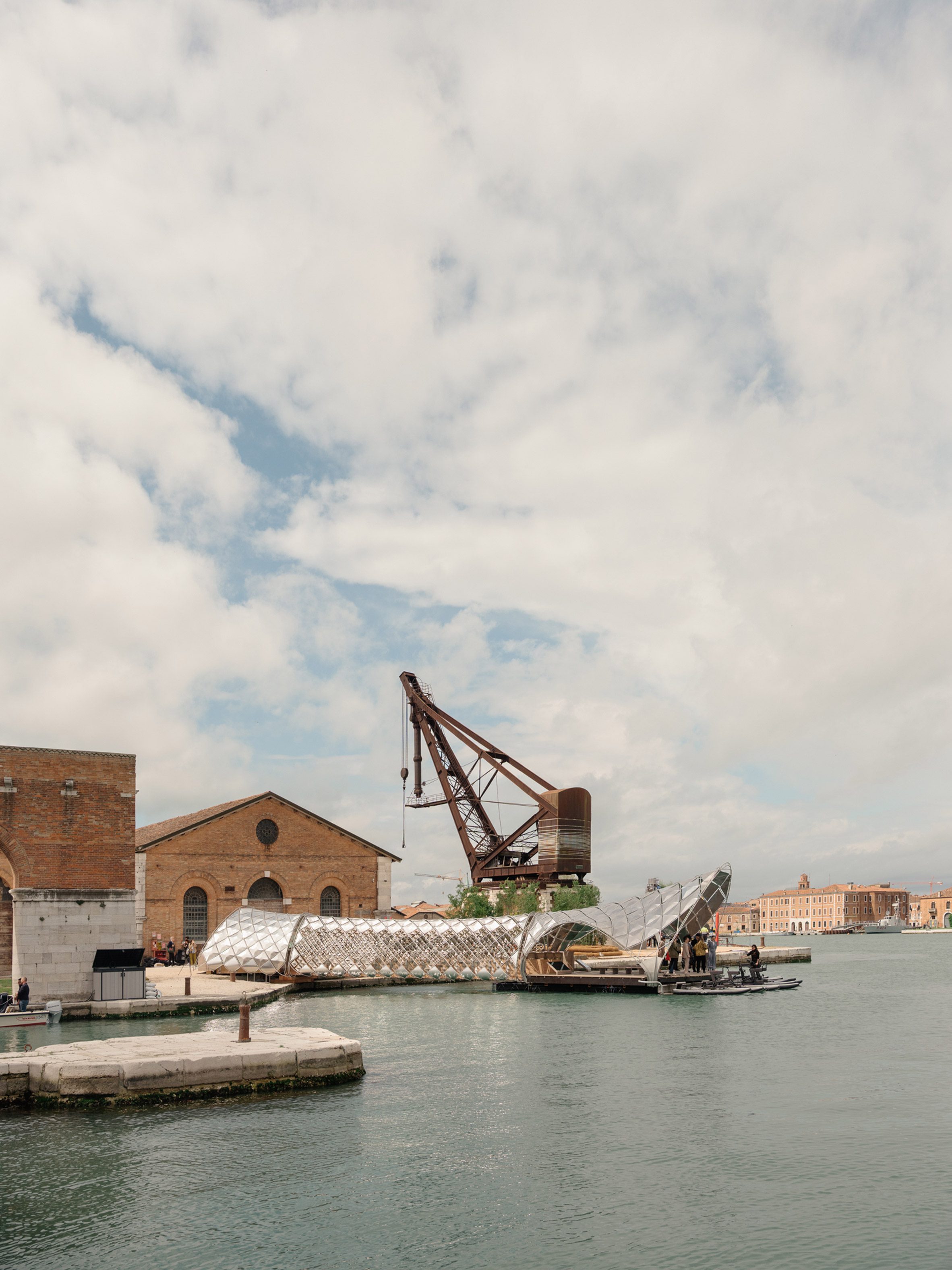 保時捷 Porsche 威尼斯建築雙年展 Venice Architecture Biennale Norman Foster Gateway to Venice's Waterway 