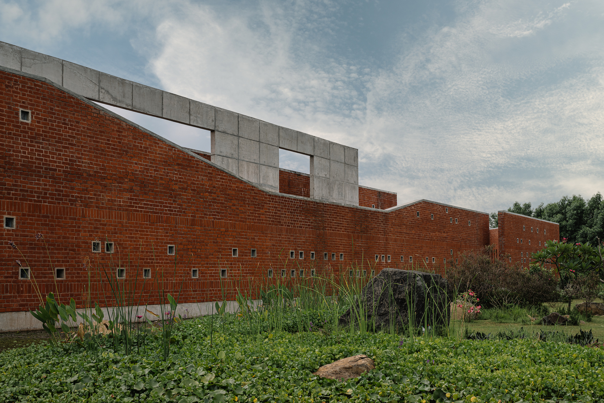 共生聖殿 Studio Naqshbandi 印度 SAIL Center