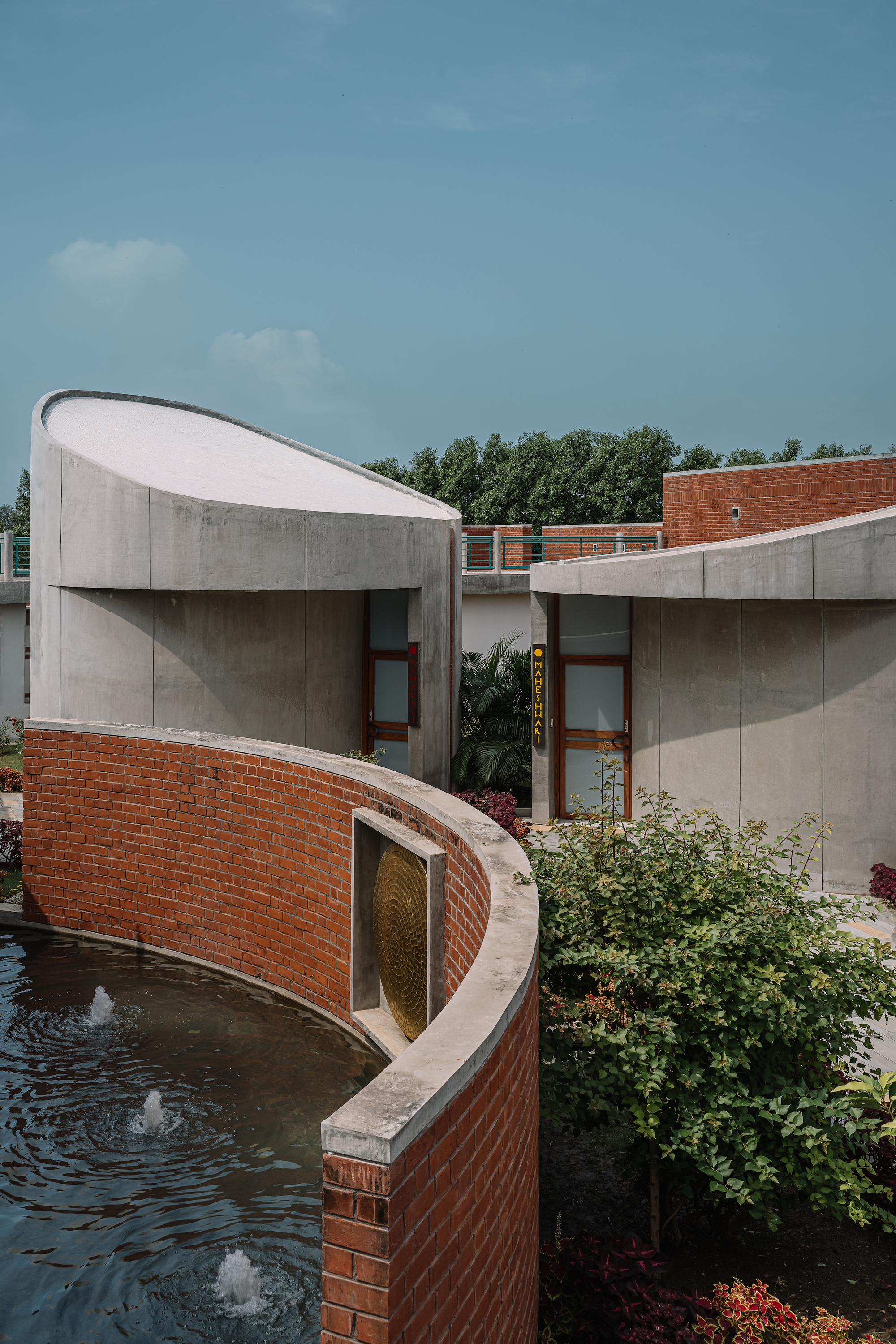 共生聖殿 Studio Naqshbandi 印度 SAIL Center