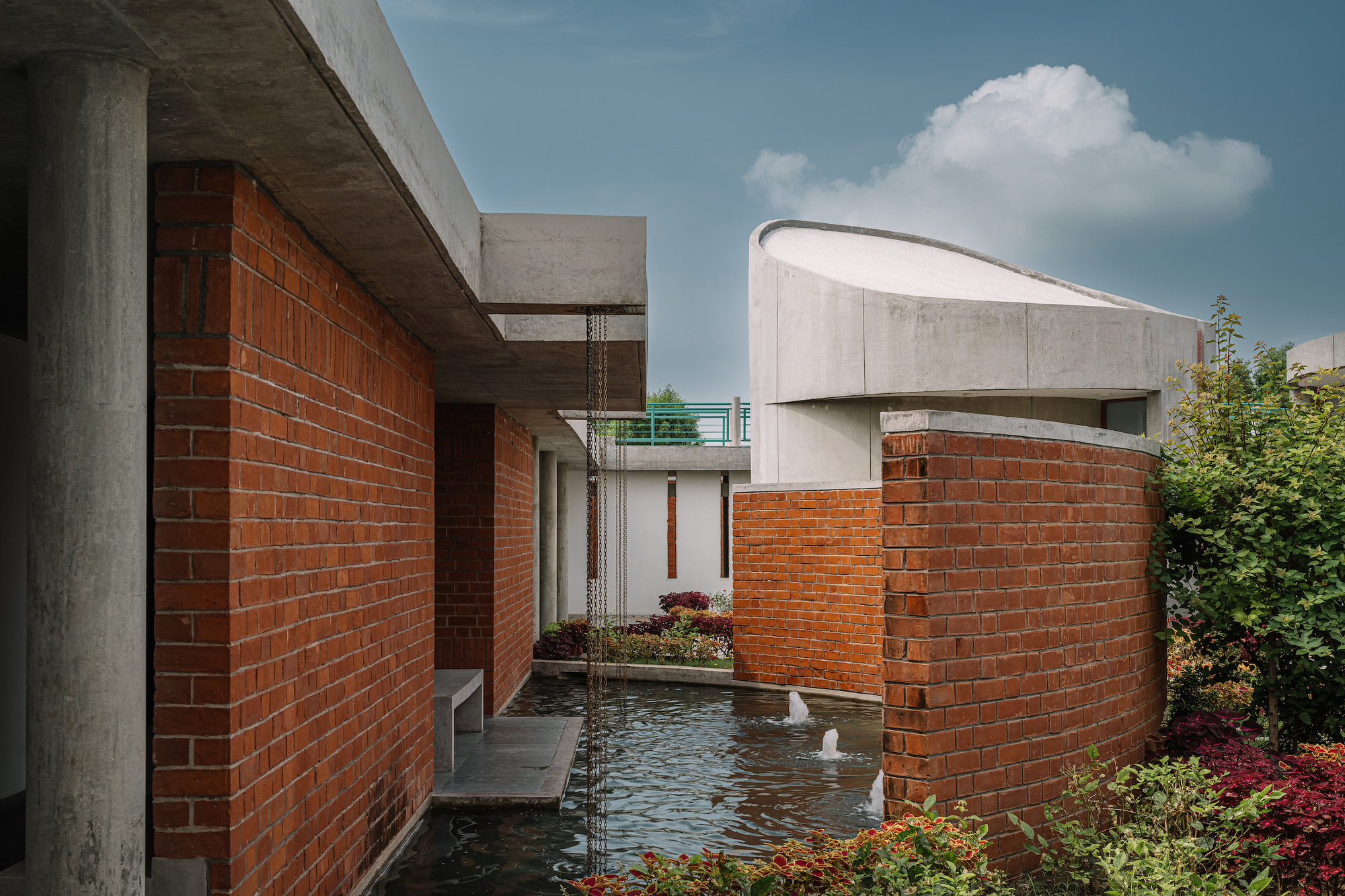 共生聖殿 Studio Naqshbandi 印度 SAIL Center