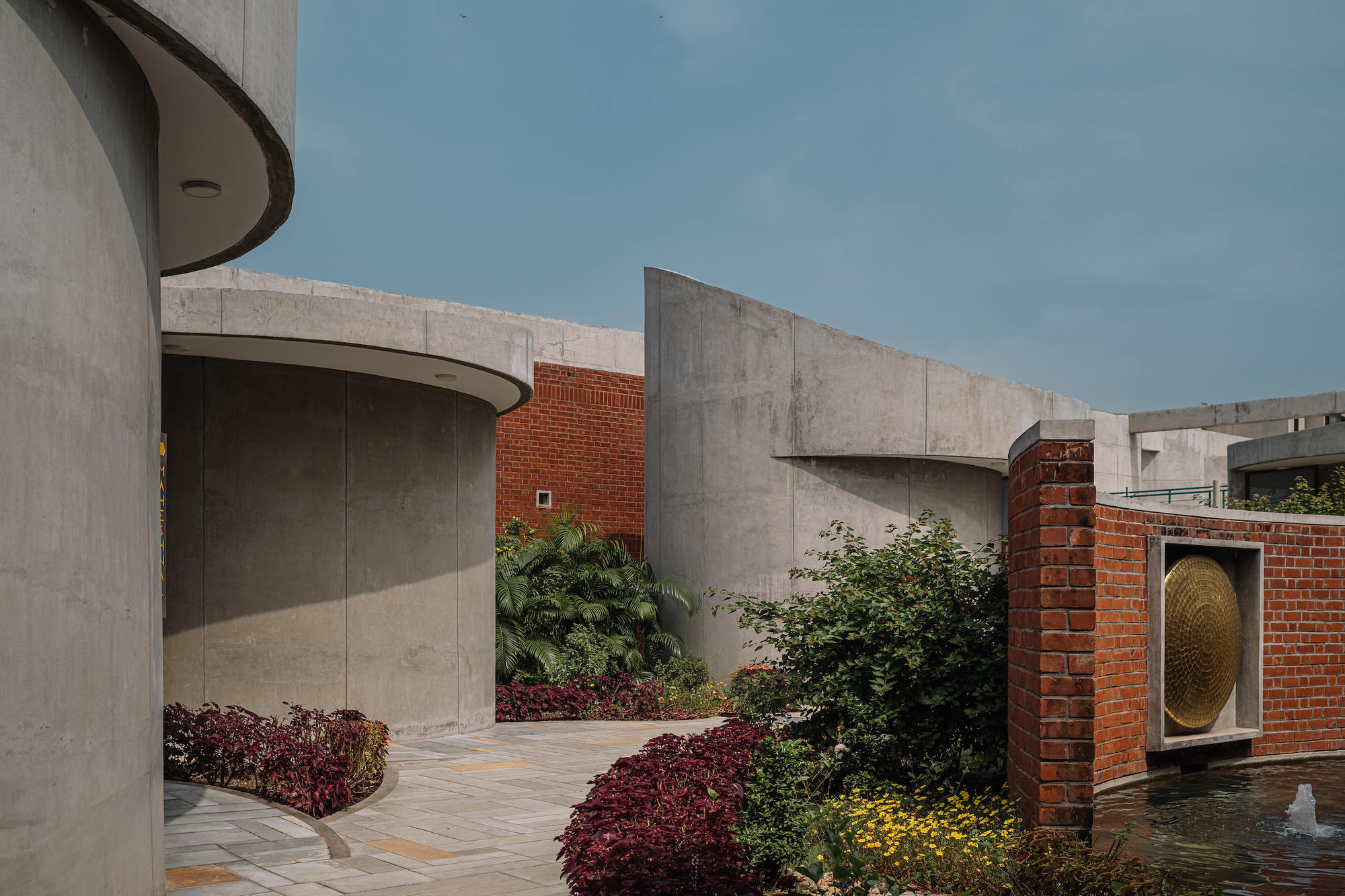 共生聖殿 Studio Naqshbandi 印度 SAIL Center
