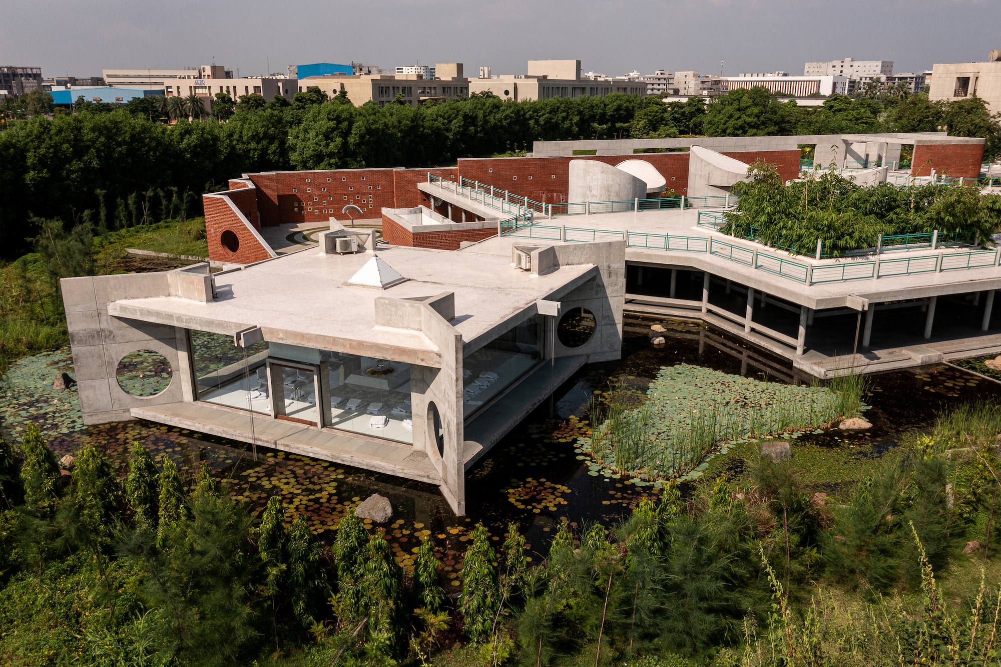 共生聖殿 Studio Naqshbandi 印度 SAIL Center