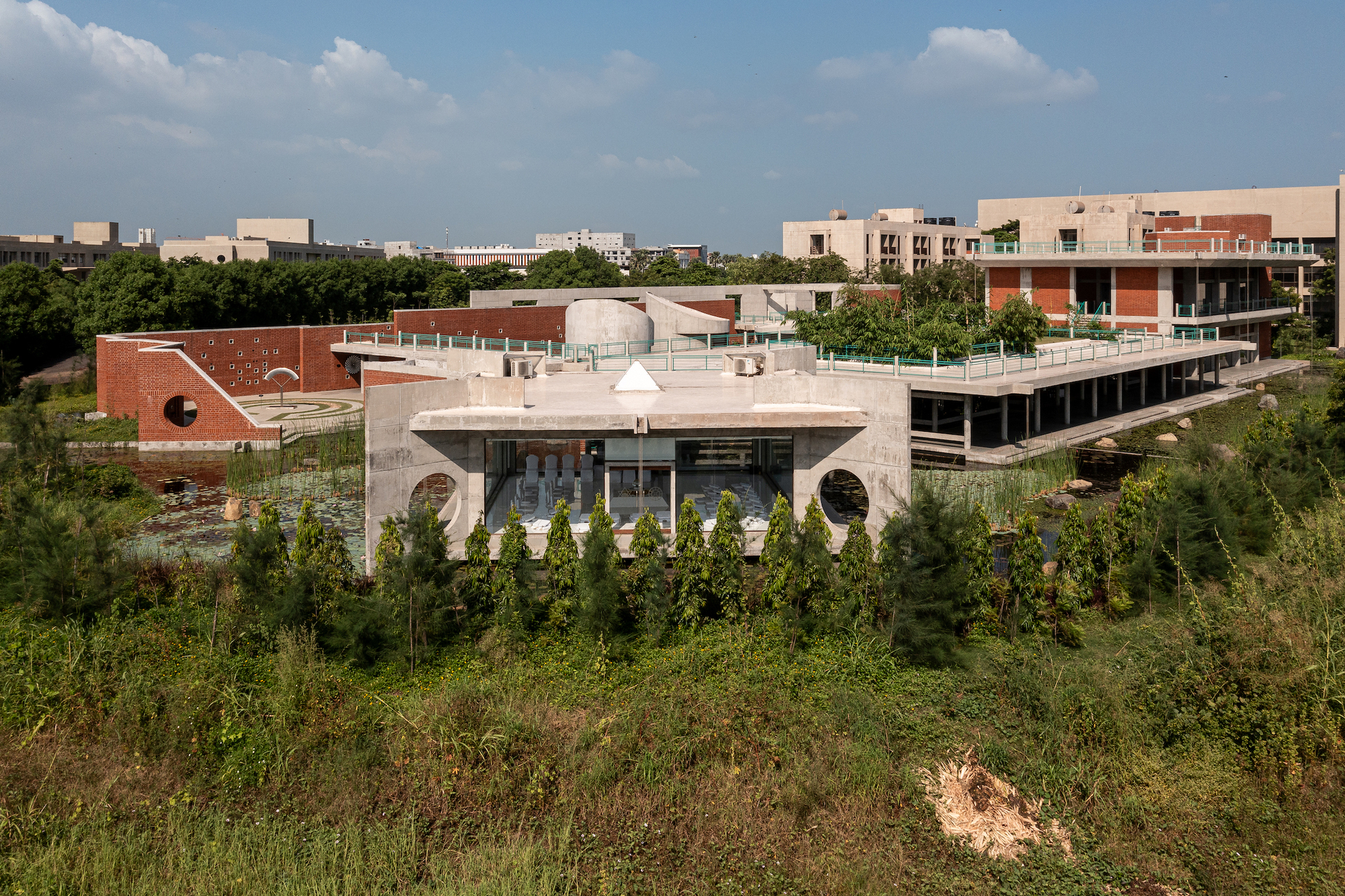 共生聖殿 Studio Naqshbandi 印度 SAIL Center