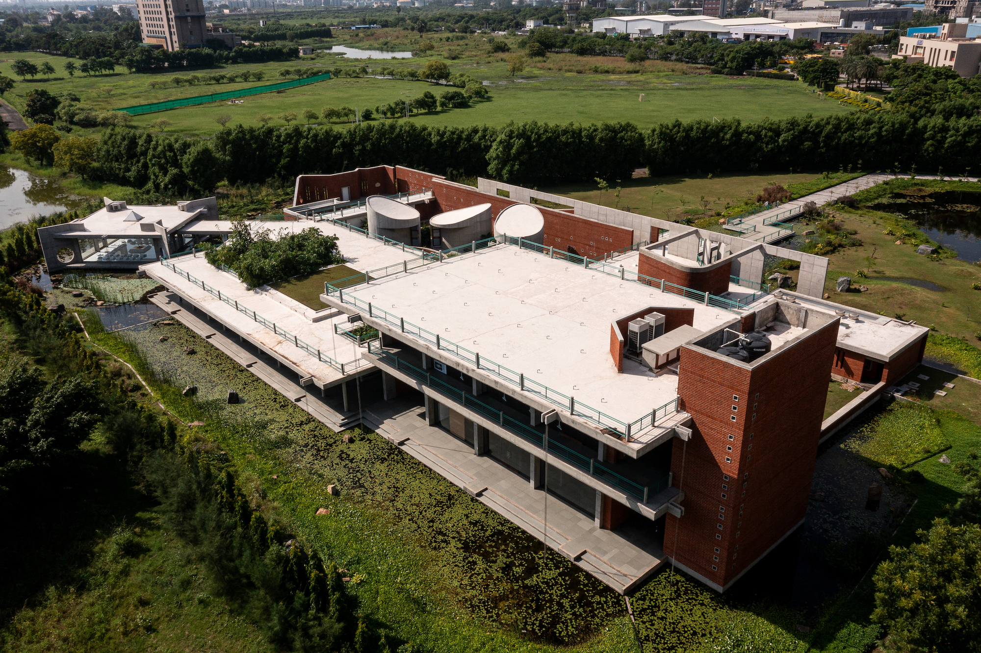 共生聖殿 Studio Naqshbandi 印度 SAIL Center