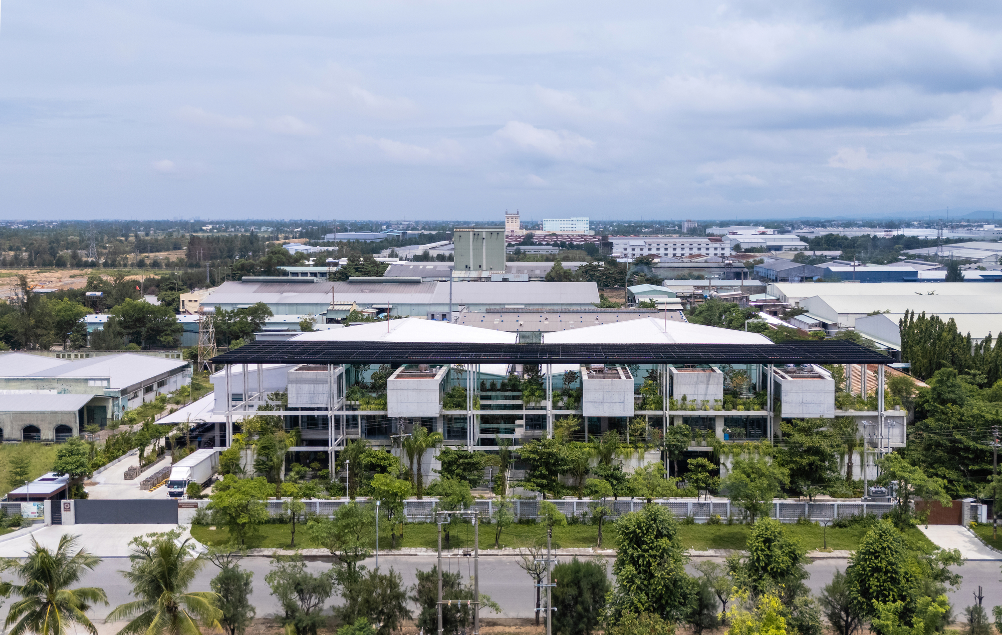 Textile Factory Office 紡織工廠辦公大樓 峴港 越南廠辦 Ho Khue Architects
