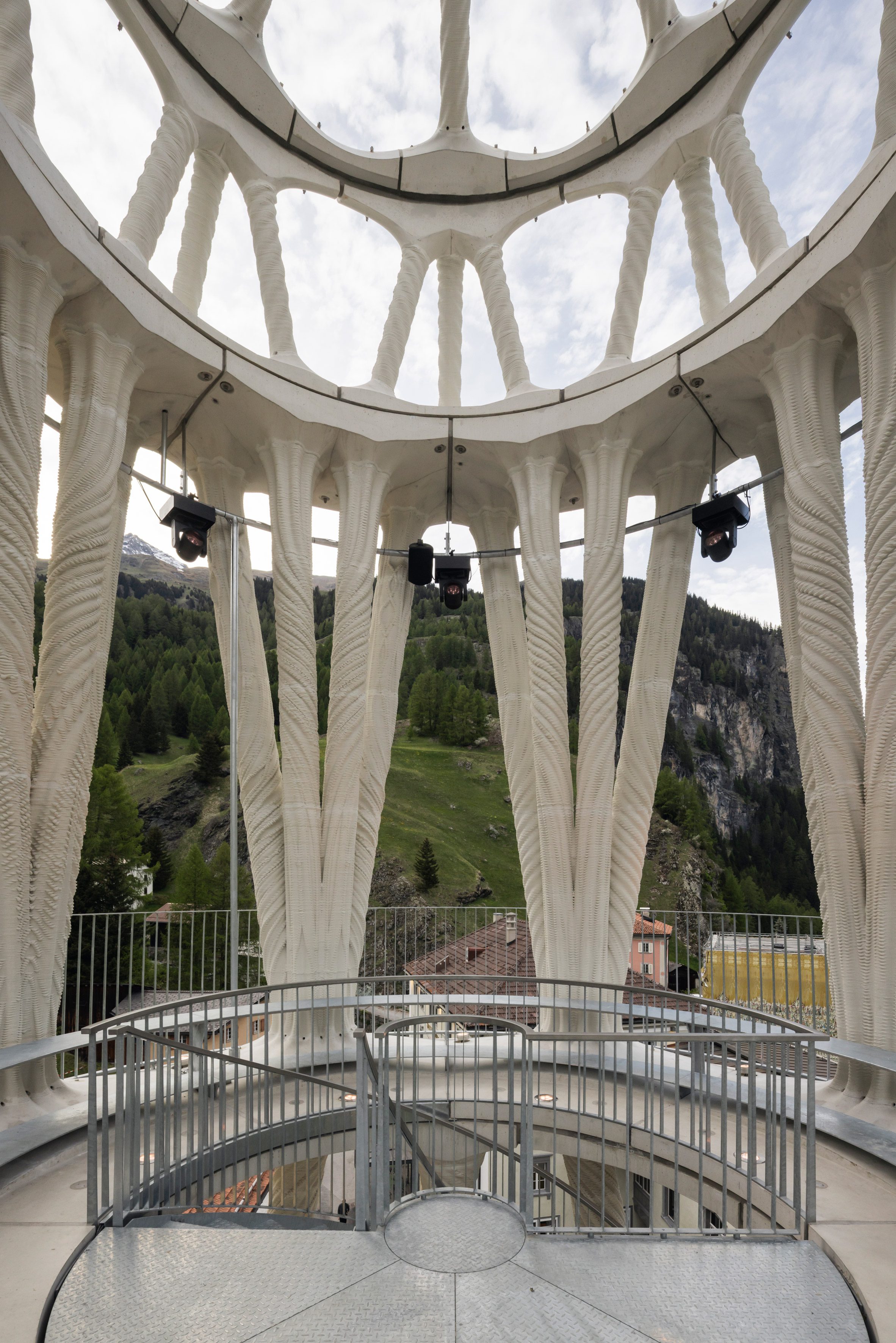 瑞士穆倫斯 Mulegns Tor Alva 白色巨塔 3D列印 printing