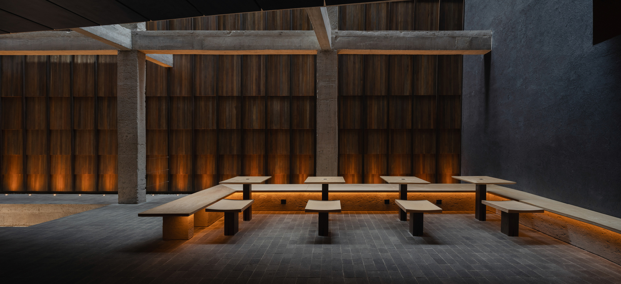 ITSUMO Dessert Shop   / kousou - Interior Photography, Wood