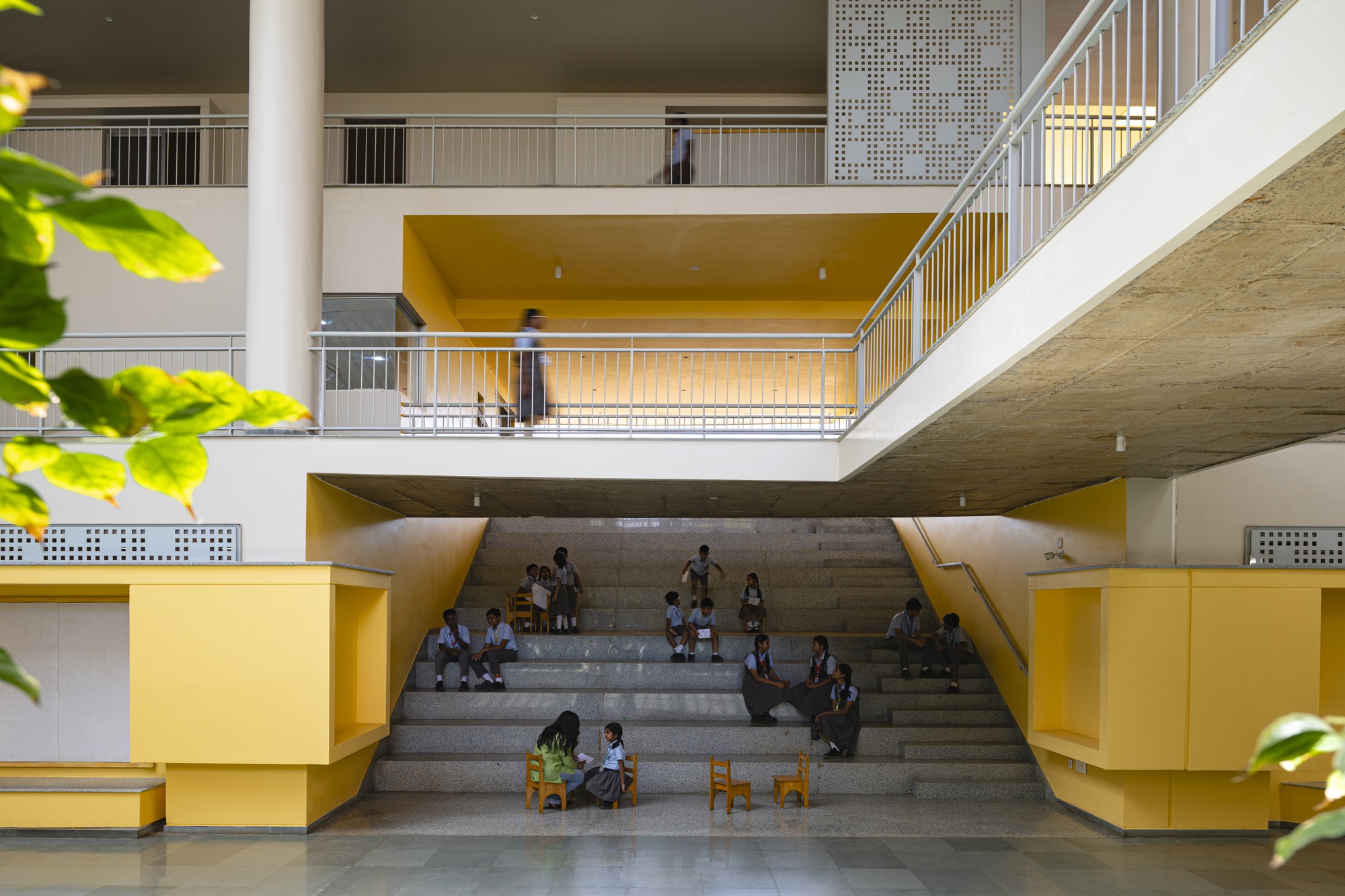 Rainbow International School / Spacefiction studio - Image 9 of 37