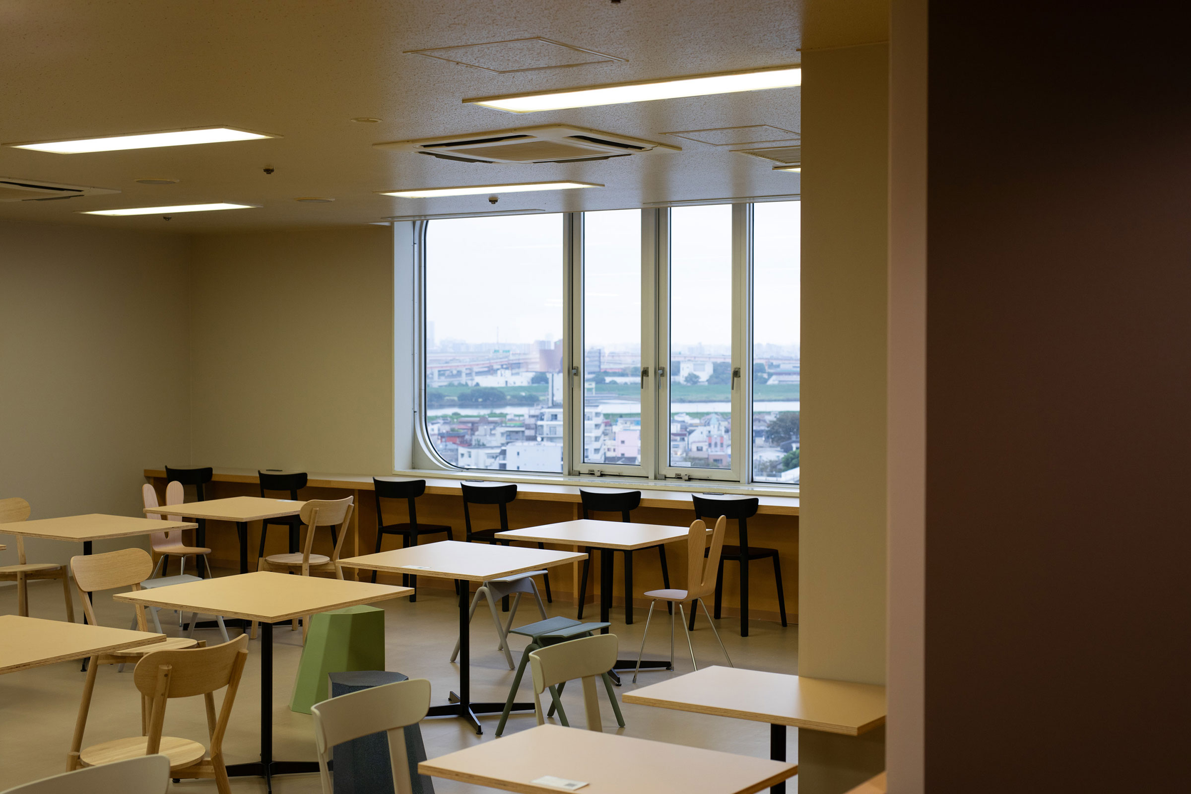 LUMINE北千住 員工餐廳 室內設計 YOTTEKO TABETEKO ヨッテコタベテコ