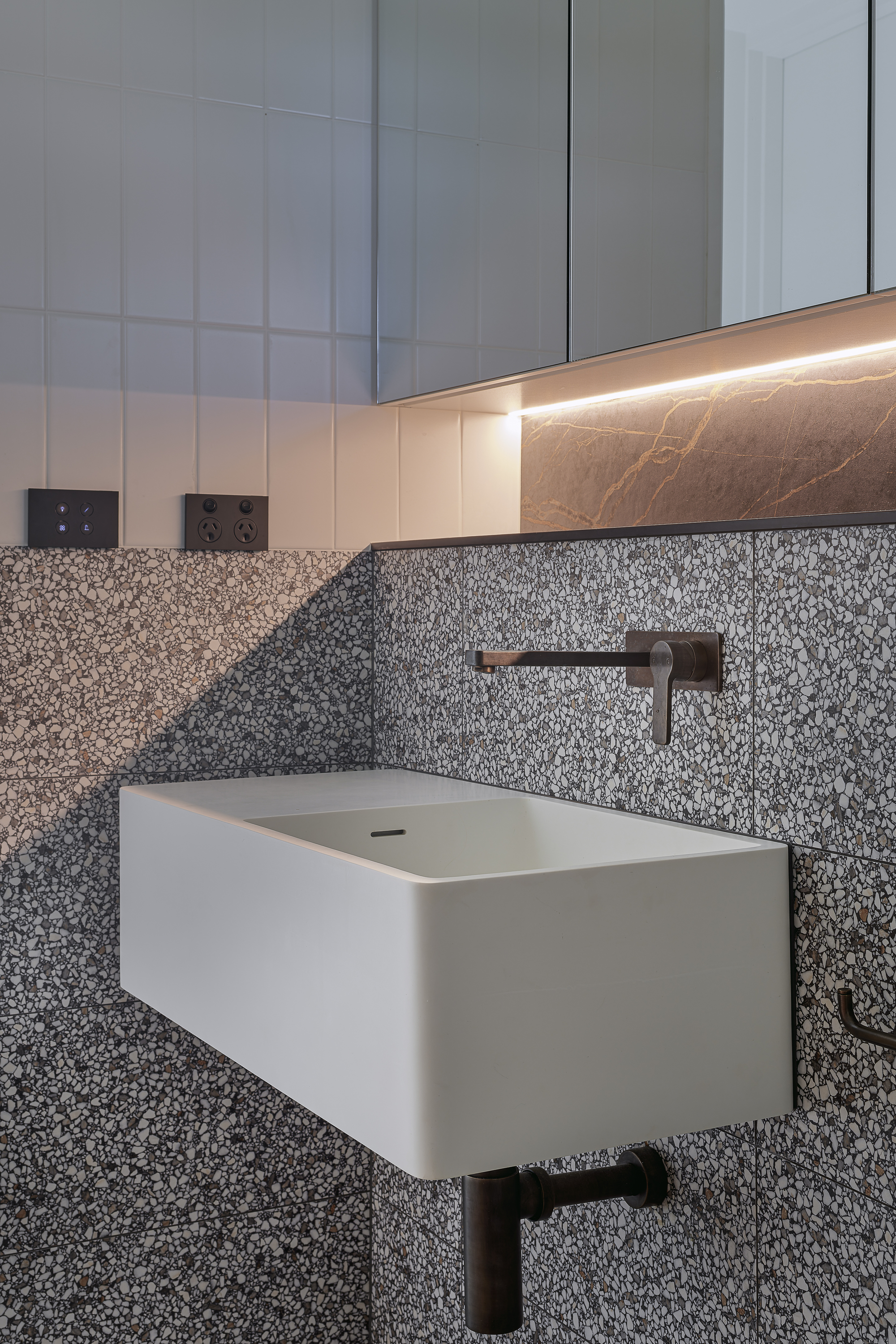 澳洲住宅 Kildrummie House Ink Architects Sydney 木構  洗手台使用節水水龍頭