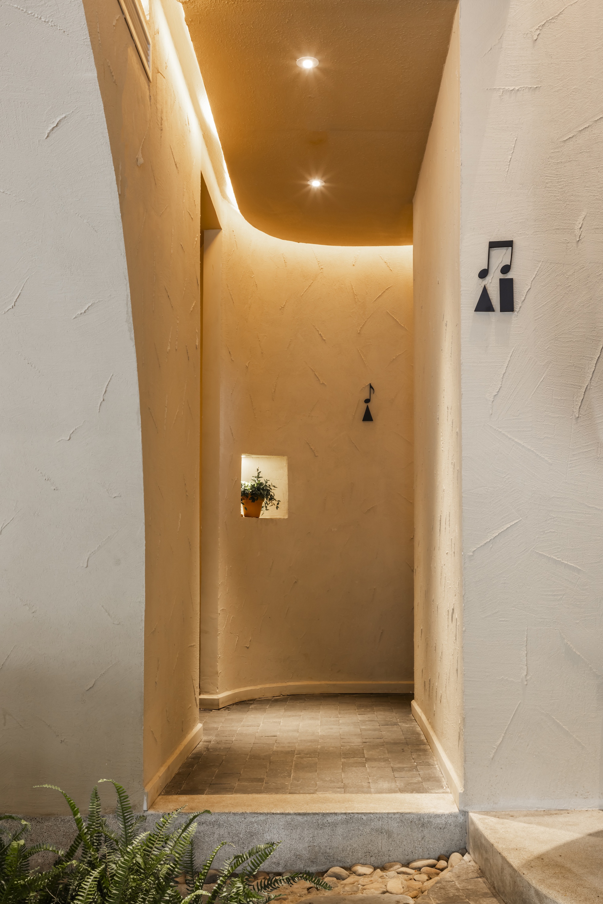 洗手間的男女標誌也頗有巧思