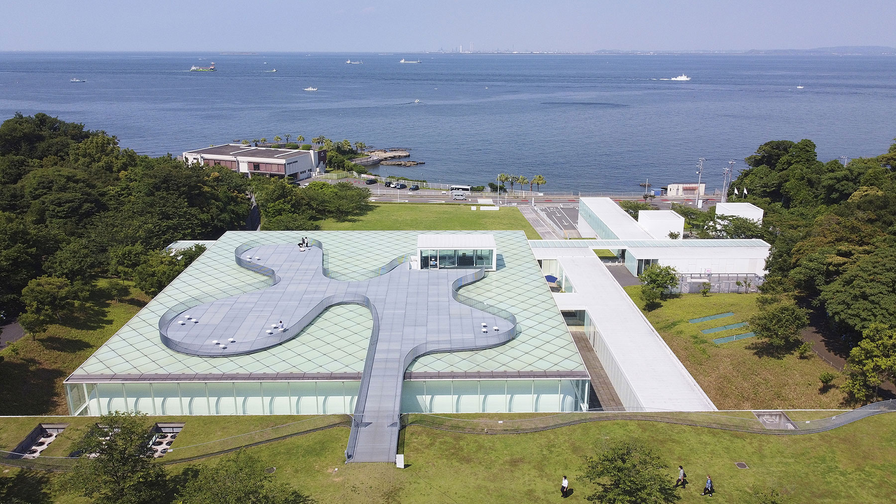 山本理顯（Riken Yamamoto）「社群與建築」（コミュニティーと建築）建築展，於2025年7月19日～11月3日，在橫須賀美術館（Yokosuka Museum of Art）隆重登場