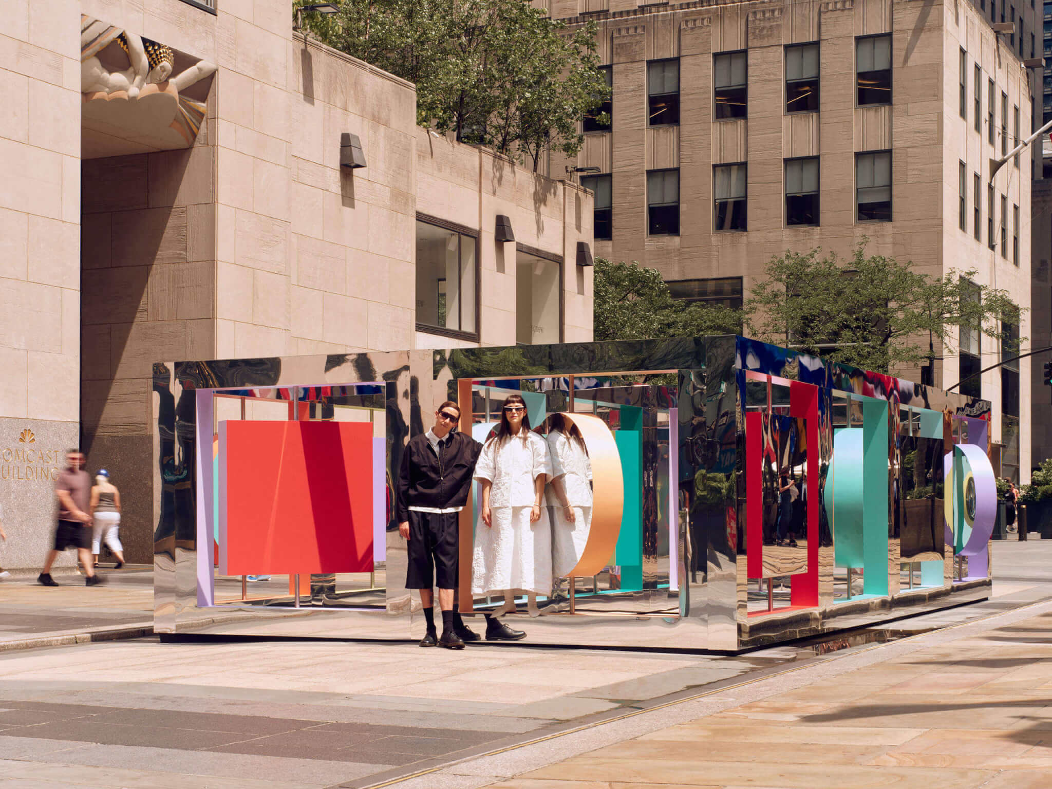 二人將 Reflection Point 視為新的一章。這是他們迄今為止最容易接近的作品，由大量的人流以及對安全、無障礙性和公眾互動的考量所塑造。(Collin Hughes/Courtesy Wade and Leta)