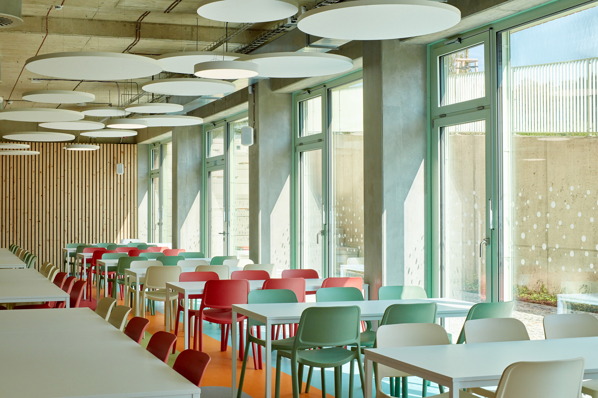 捷克建築師 Atelier 6 Pavla Gregorová Šípová Frič Brothers Elementary School 小學 建築設計 學生餐廳