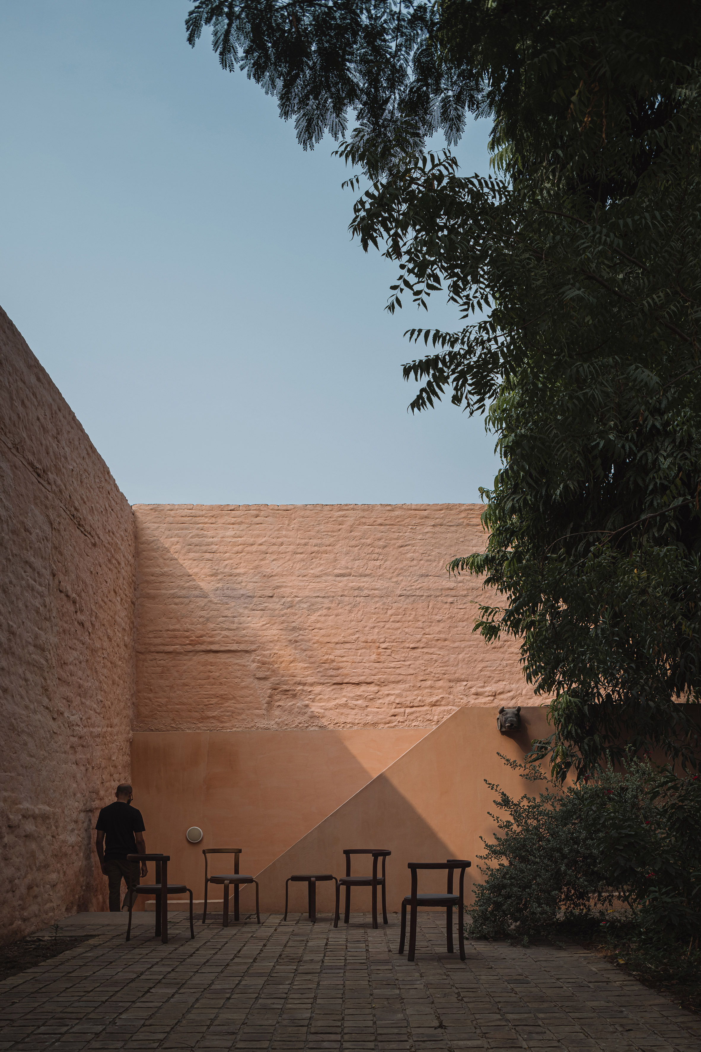 Iksoi Studio 印度古吉拉特邦（Gujarat）阿默達巴德（Ahmedabad）舊工廠改造 辦公室 