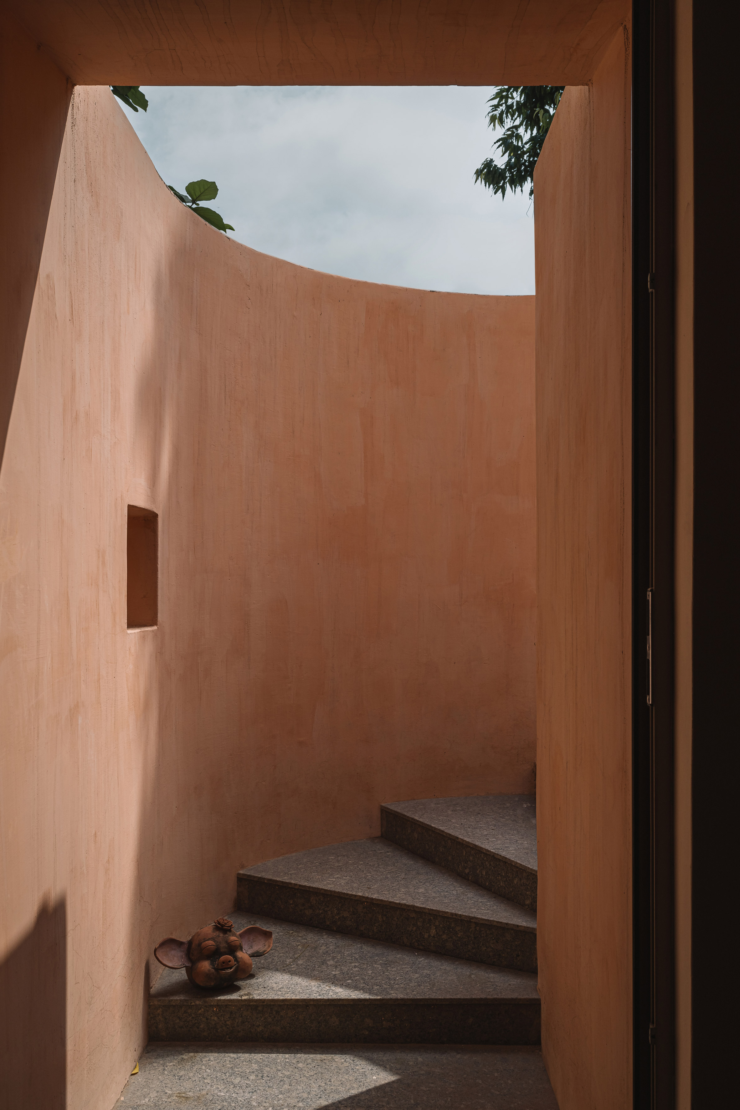 Iksoi Studio 印度古吉拉特邦（Gujarat）阿默達巴德（Ahmedabad）舊工廠改造 辦公室 