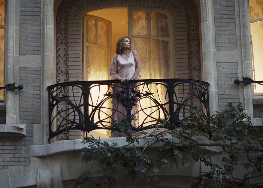 2009年電影「真愛初體驗」 (Chéri)曾以Hôtel Mezzara為拍攝地點，蜜雪兒·菲佛（Michelle Pfeiffer）立於陽台上