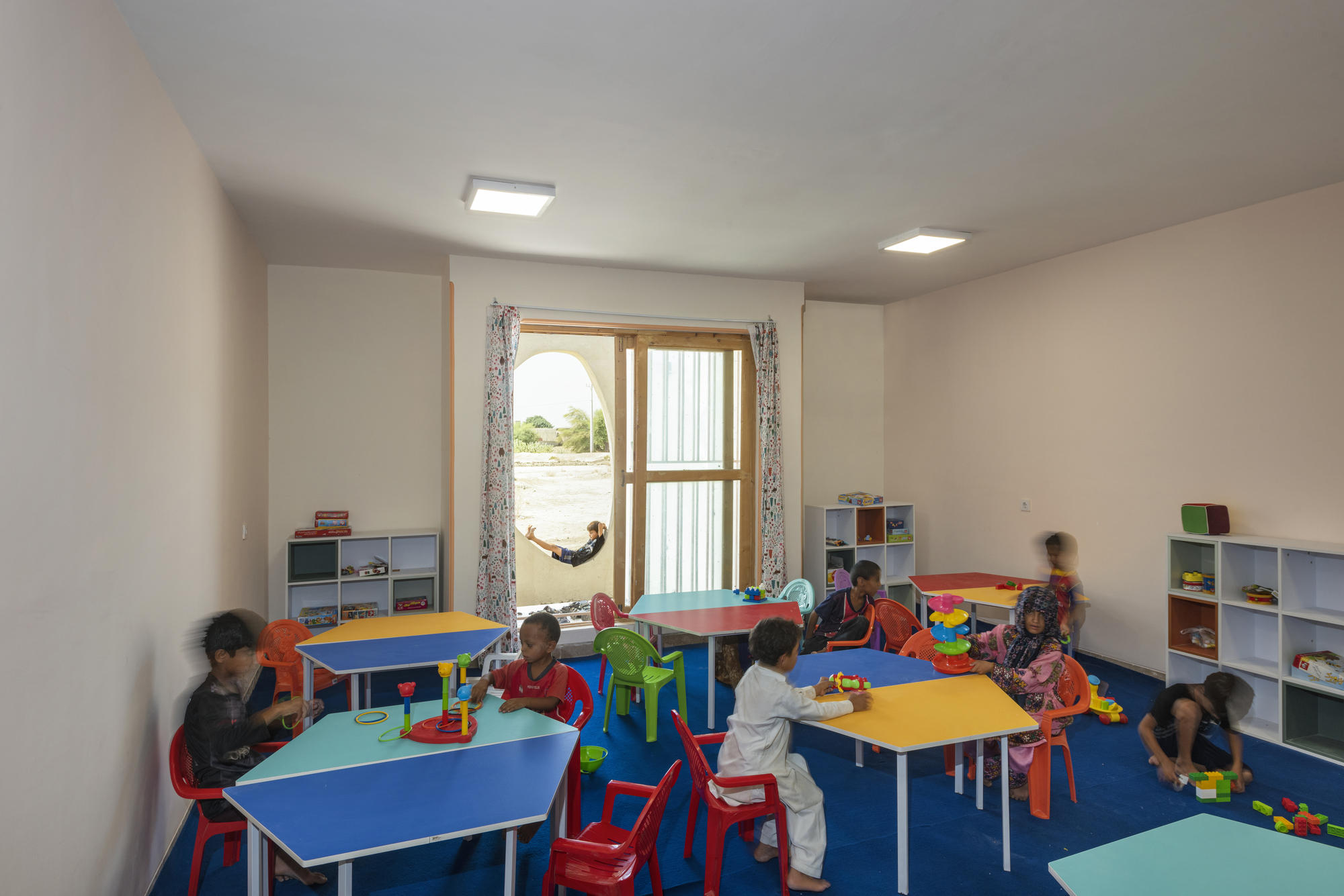 Jadgal Elementary School / Daaz Office - Interior Photography, Dining room, Table, Chair, Windows