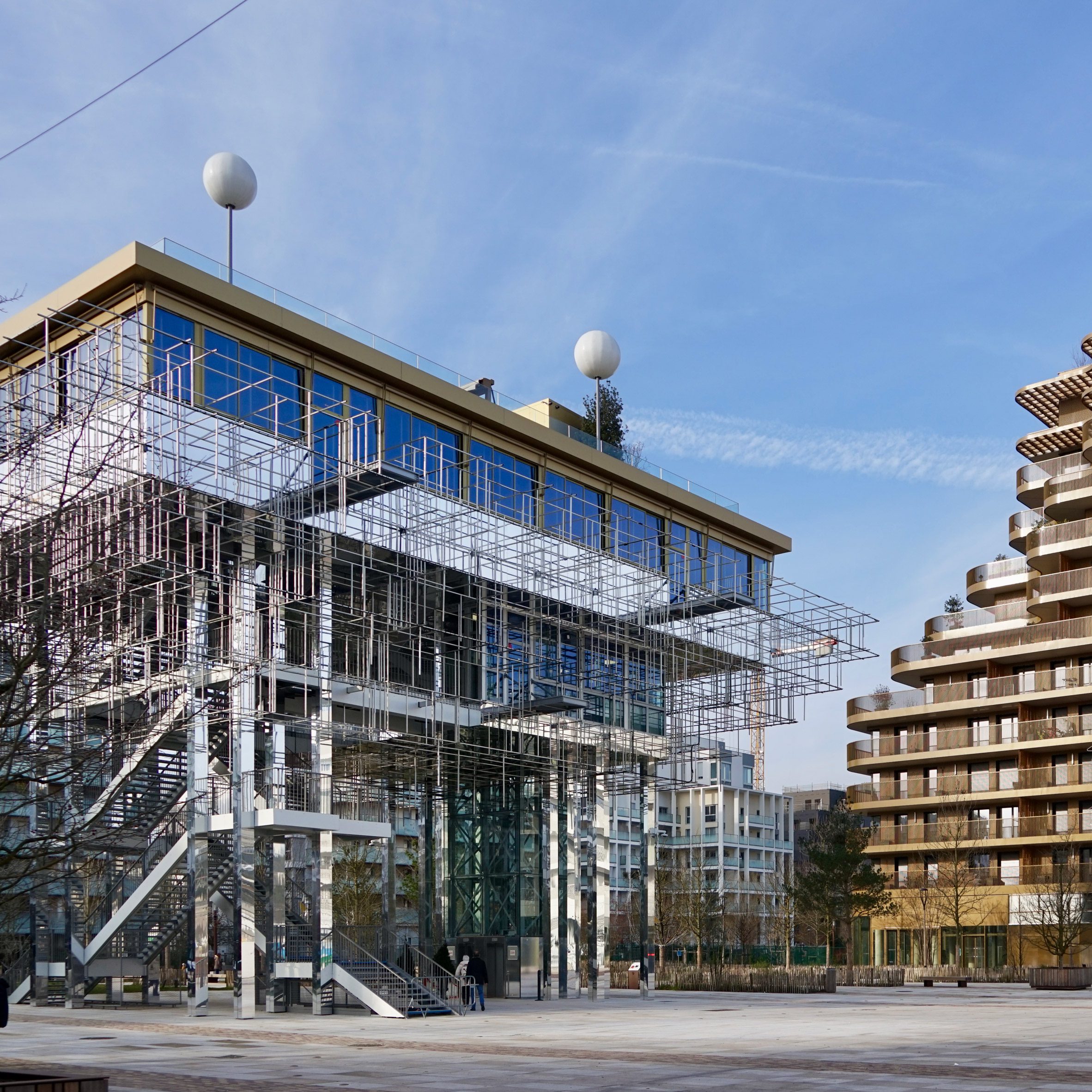 法國巴黎西側住宅新興區Rueil-Malmaison 鋼結構餐廳 Mon Nuage Hamonic+Masson