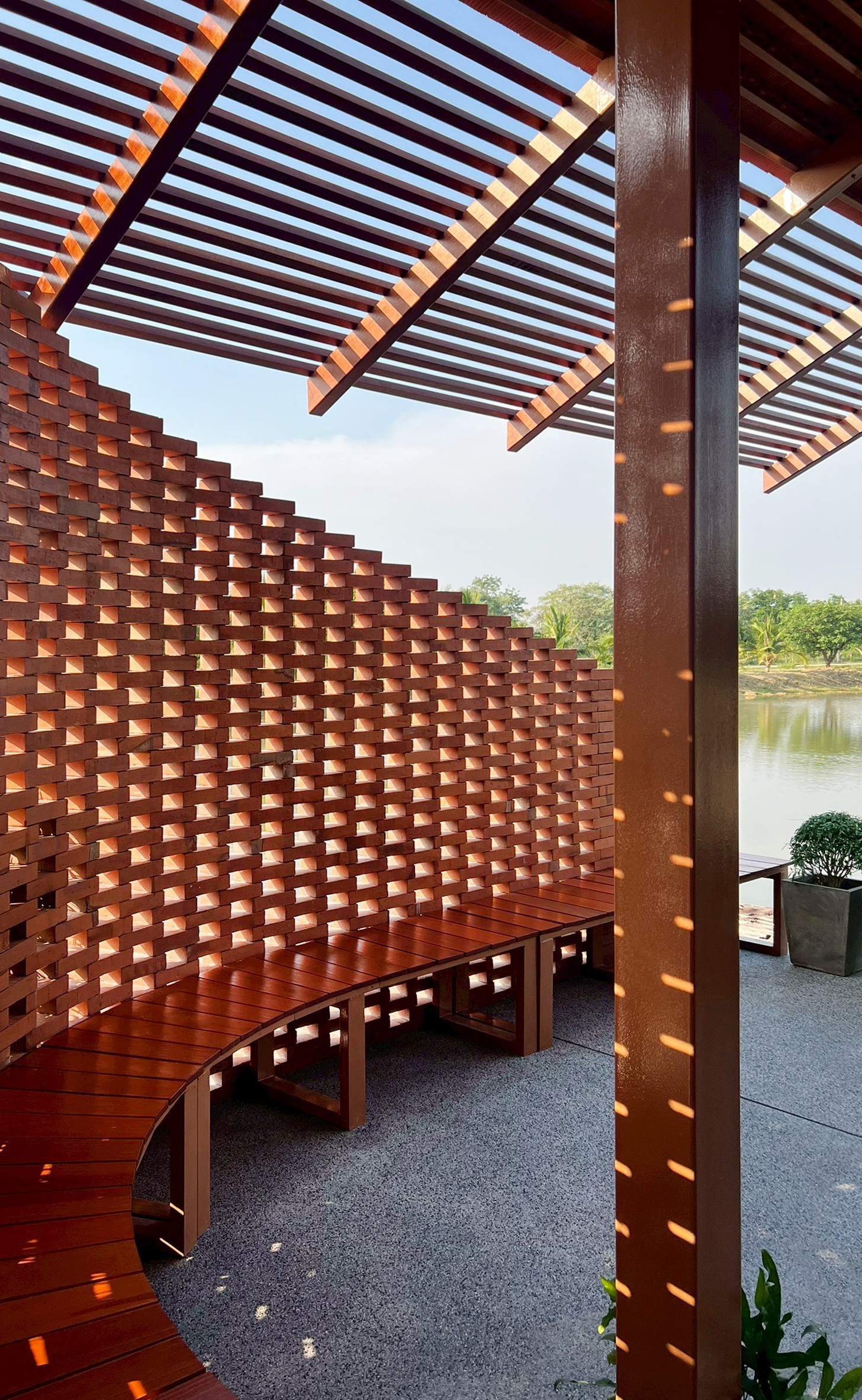 Terracotta Cafe / Studio Bewell - Image 3 of 33