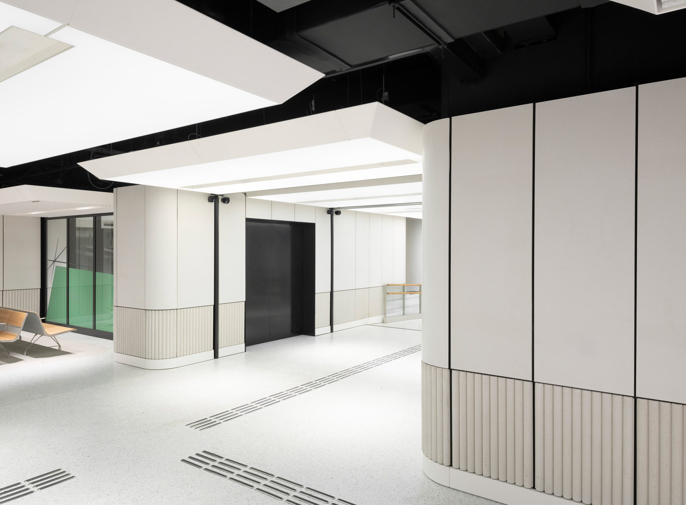 Superimpose Architecture 歐洲之星 Eurostar 候車室 阿姆斯特丹中央車站 Amsterdam Centraal 