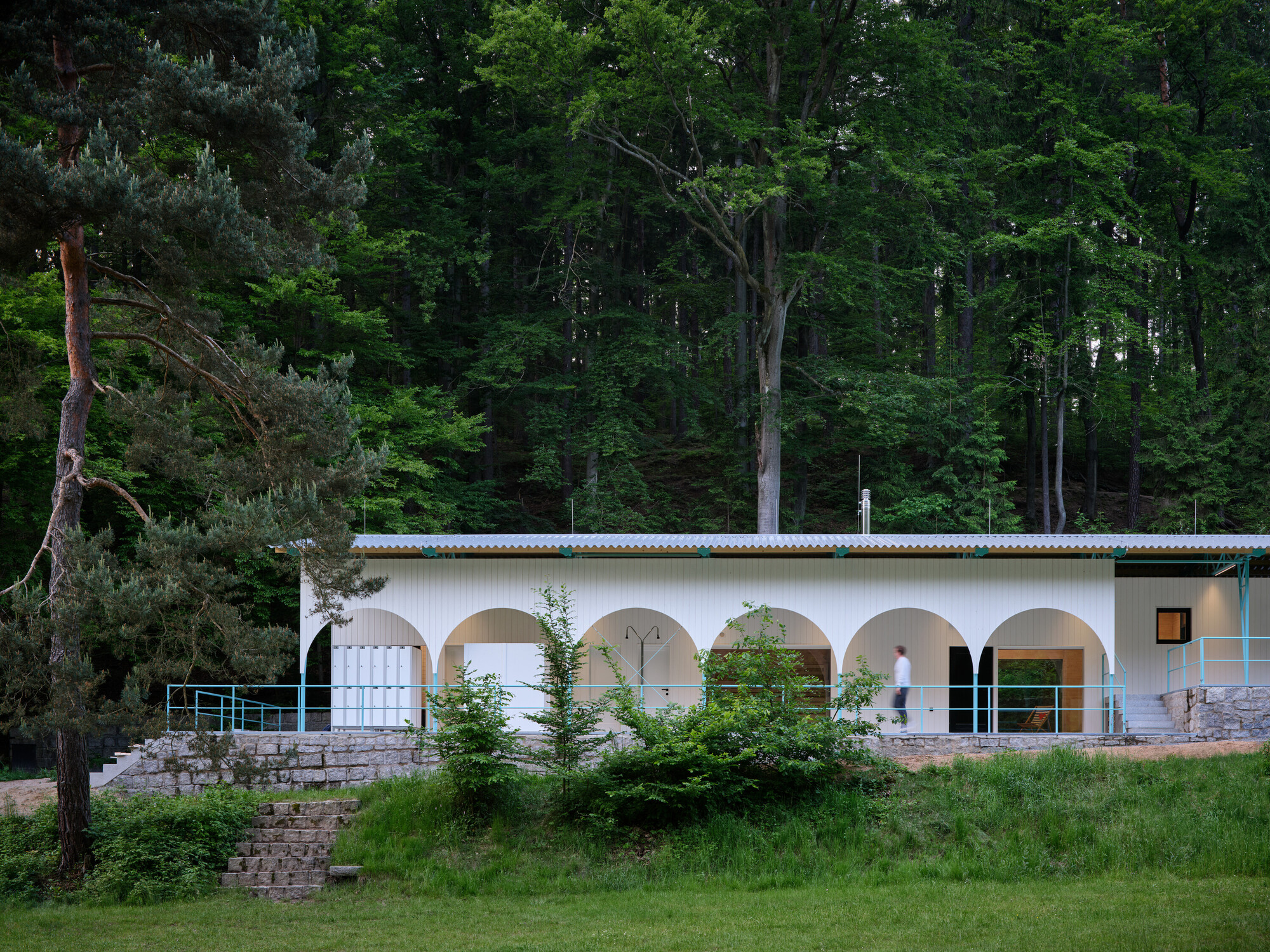 Mjölk  Architekti Liberec Lidové sady Lesní koupaliště Forest Pool 捷克森林游泳池