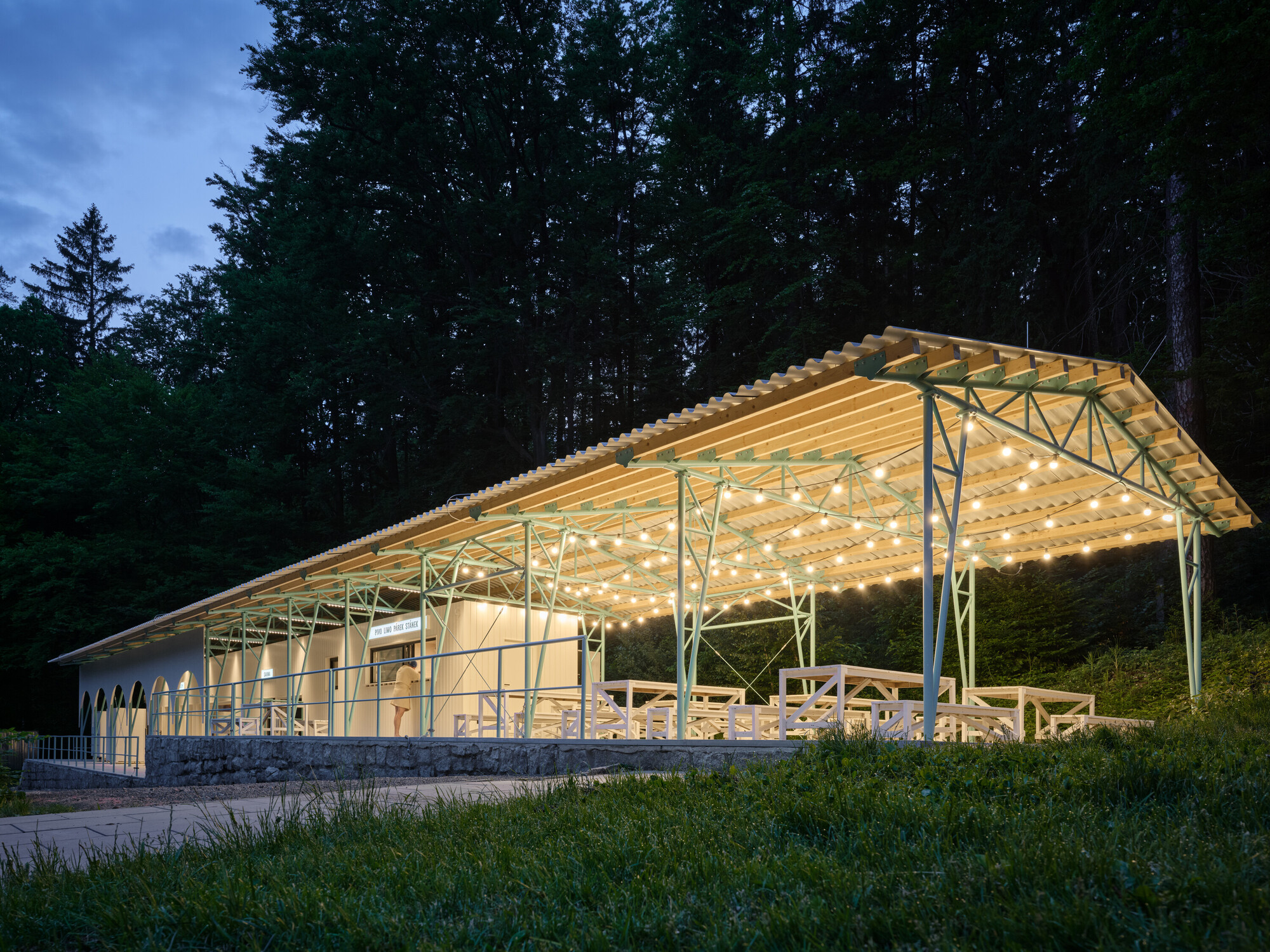 Mjölk  Architekti Liberec Lidové sady Lesní koupaliště Forest Pool 捷克森林游泳池