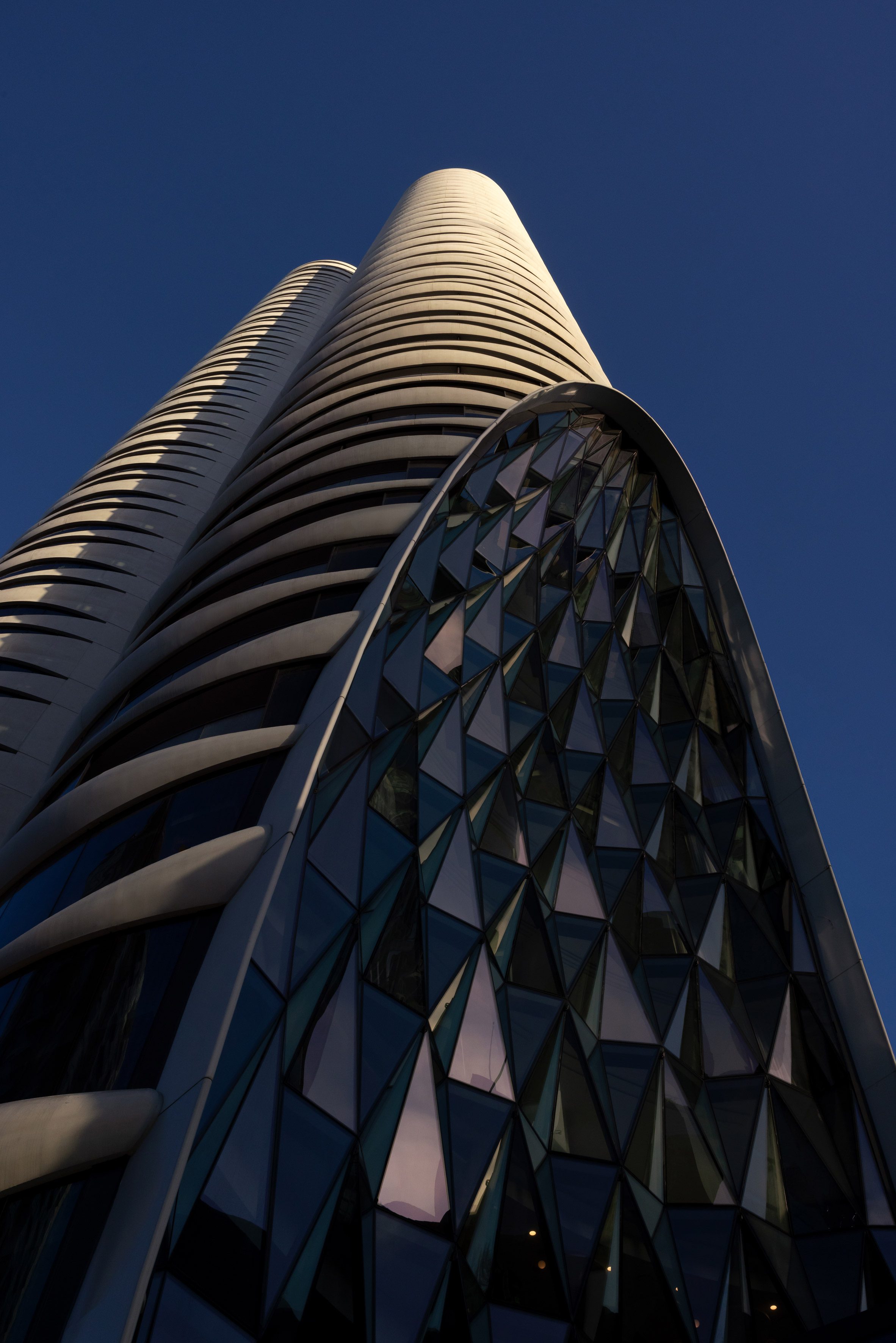 Vancouver The Butterfly 蝴蝶大樓 溫哥華 