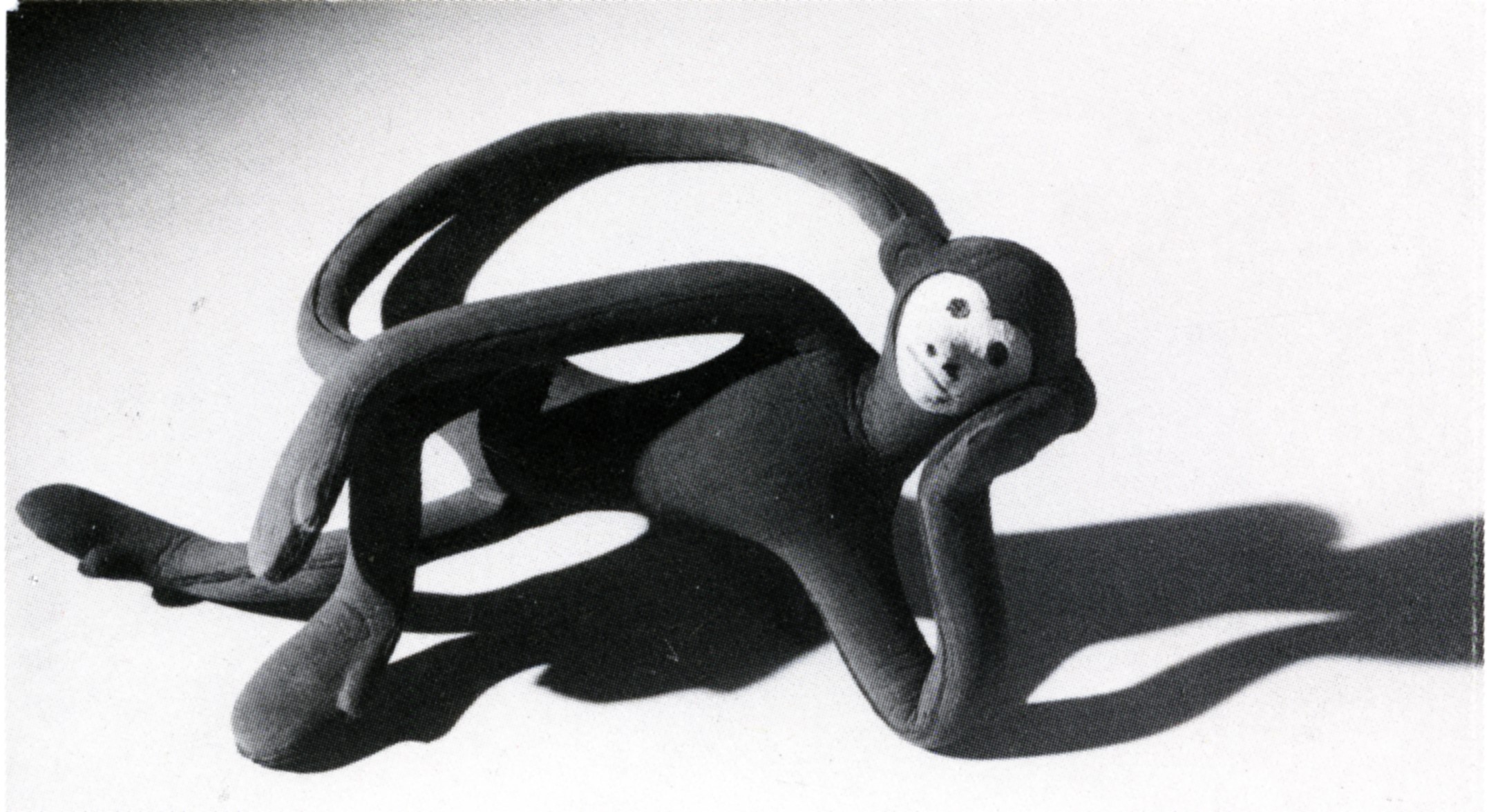 Bruno Munari 為倍耐力（Pirelli）公司設計的玩具猴「Zizì」，以泡棉橡膠材質鼓勵孩童動手塑造