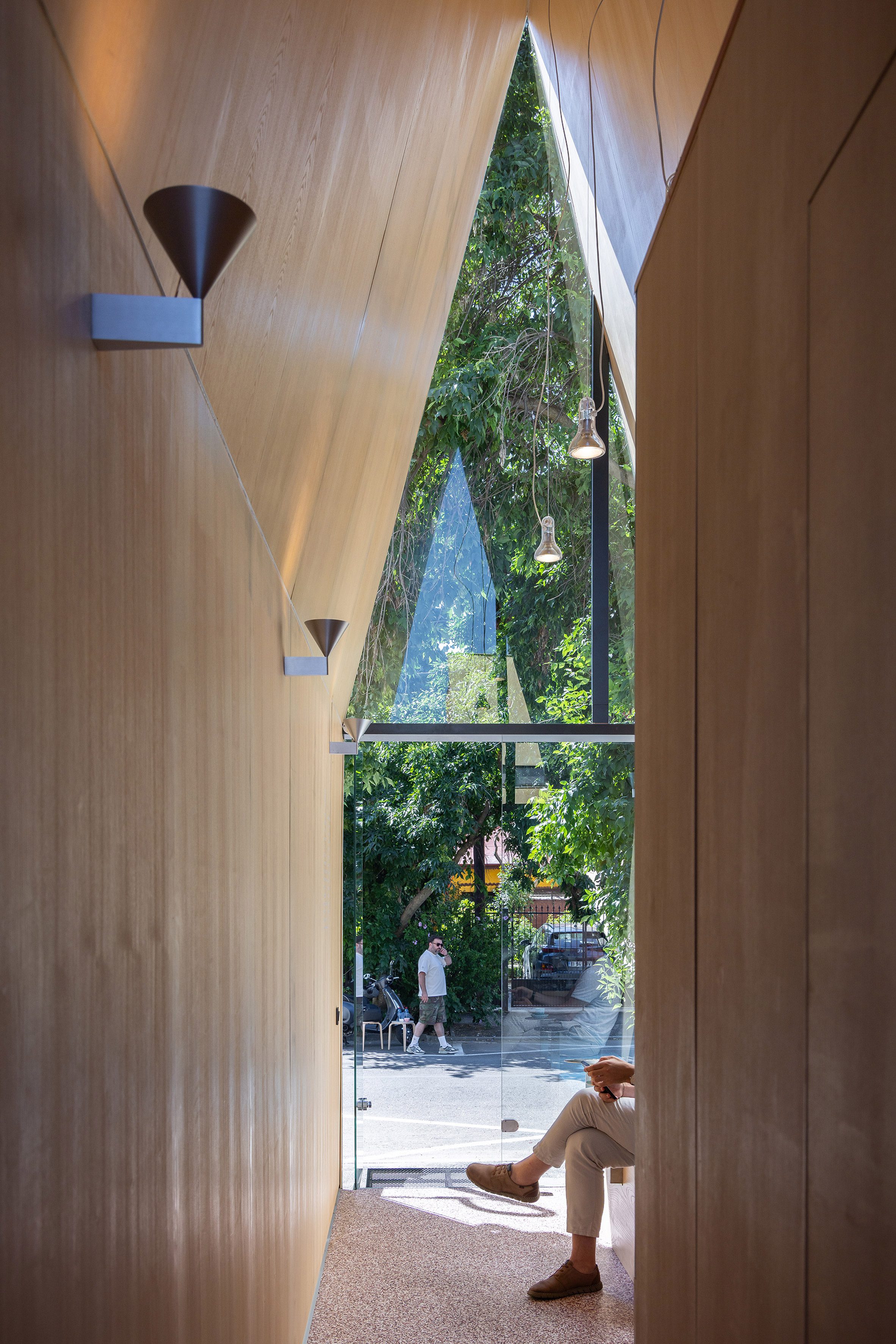 羅馬尼亞 Romanian Vinklu Bazilescu Street The Chape 微型咖啡館