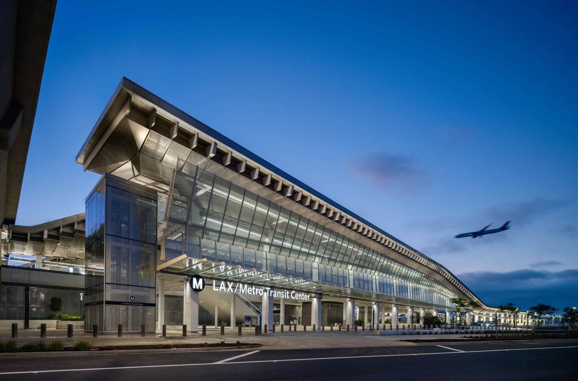 Grimshaw Architects has multiple important U.S. projects, including LAX/Metro Transit Center. (© Jason O’Rear)