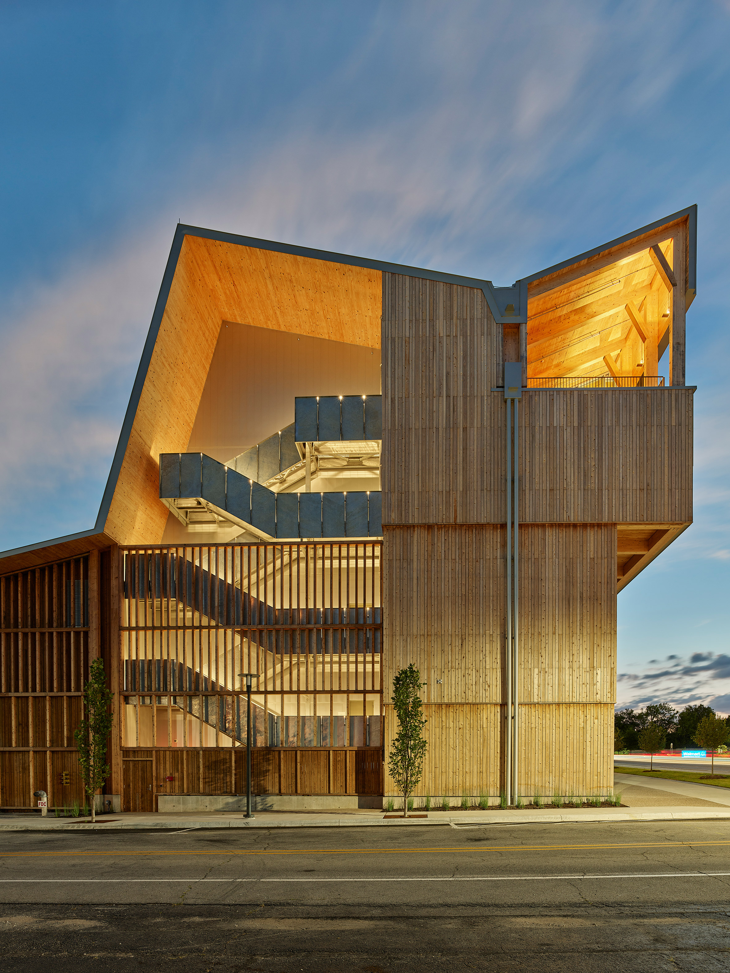 Grafton Architects University of Arkansas Anthony Timberlands Center for Design and Materials Innovation 多層次實木結構 mass-timber 木構